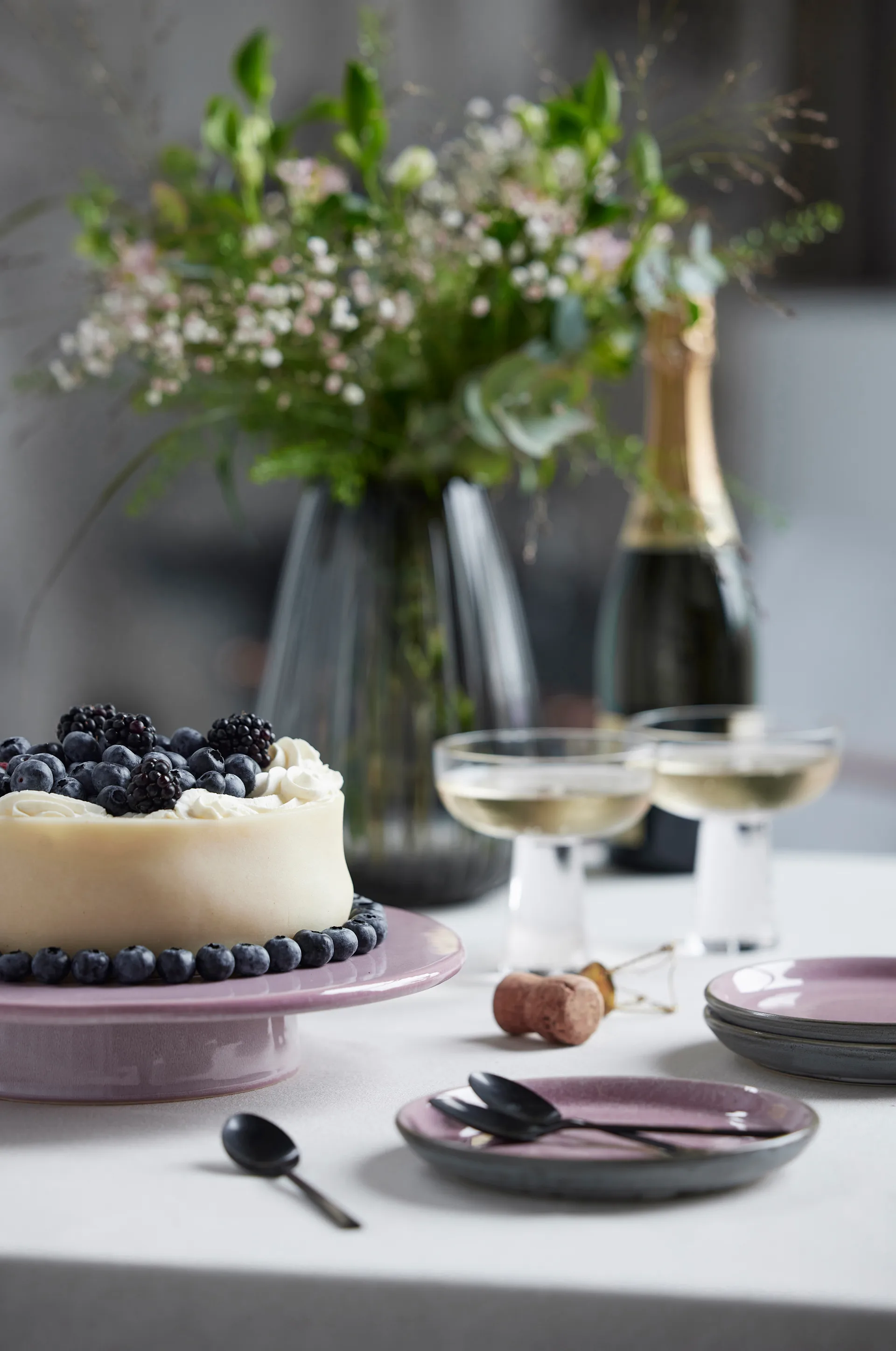 비츠 케이크 디쉬 온 풋 Ø30 cm, Dark blue Bitz | 비츠