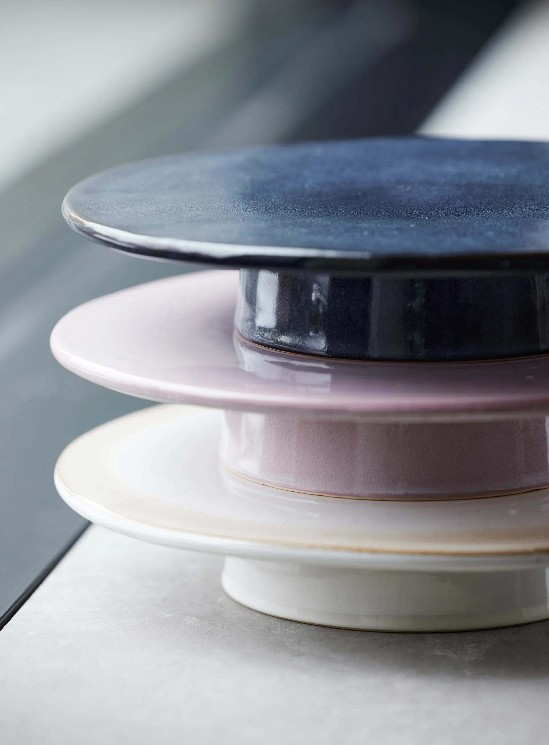 비츠 케이크 디쉬 온 풋 Ø30 cm, Light pink Bitz | 비츠