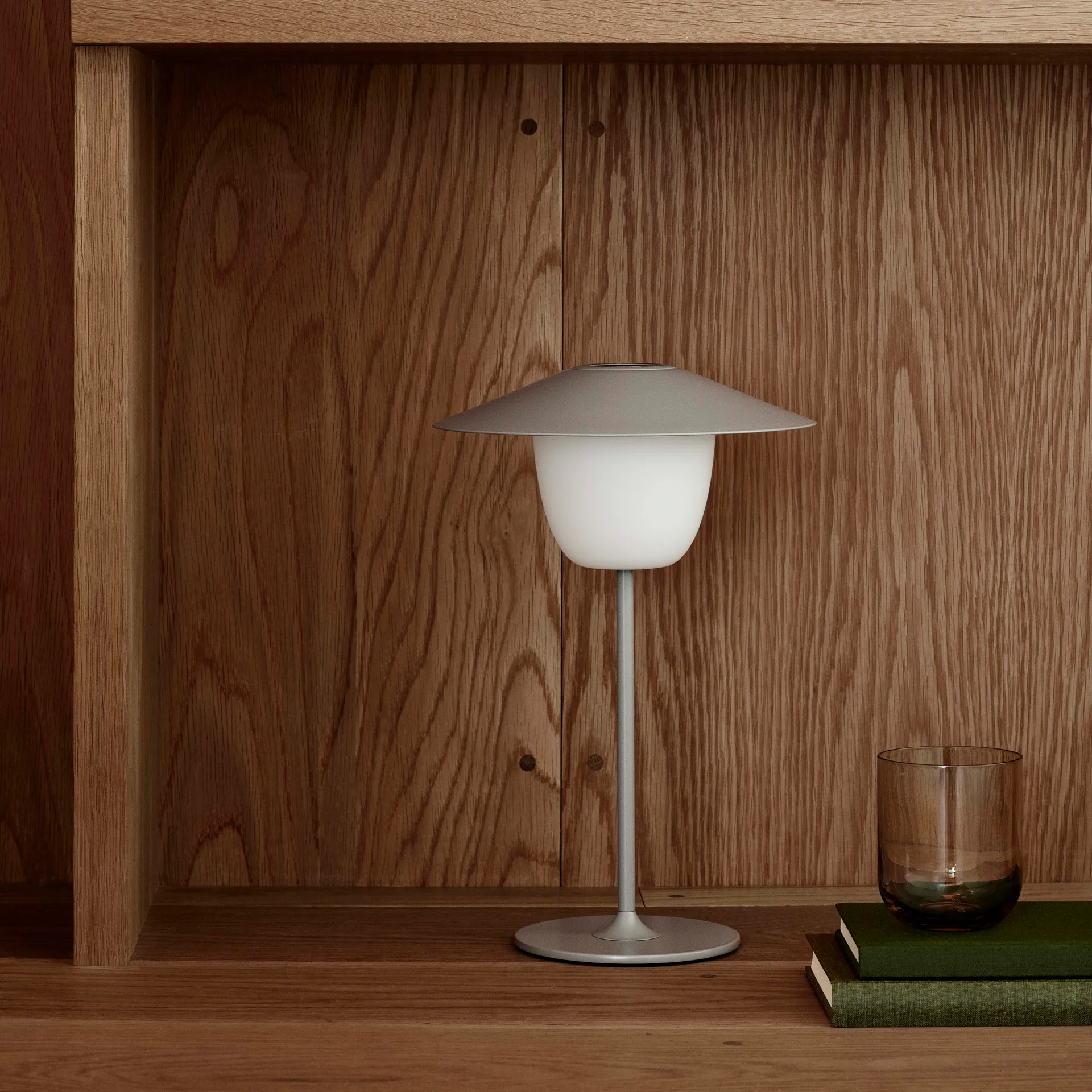 Ani LED 무선 테이블 조명 33 cm, warm gray (dark grey) blomus | 블로무스