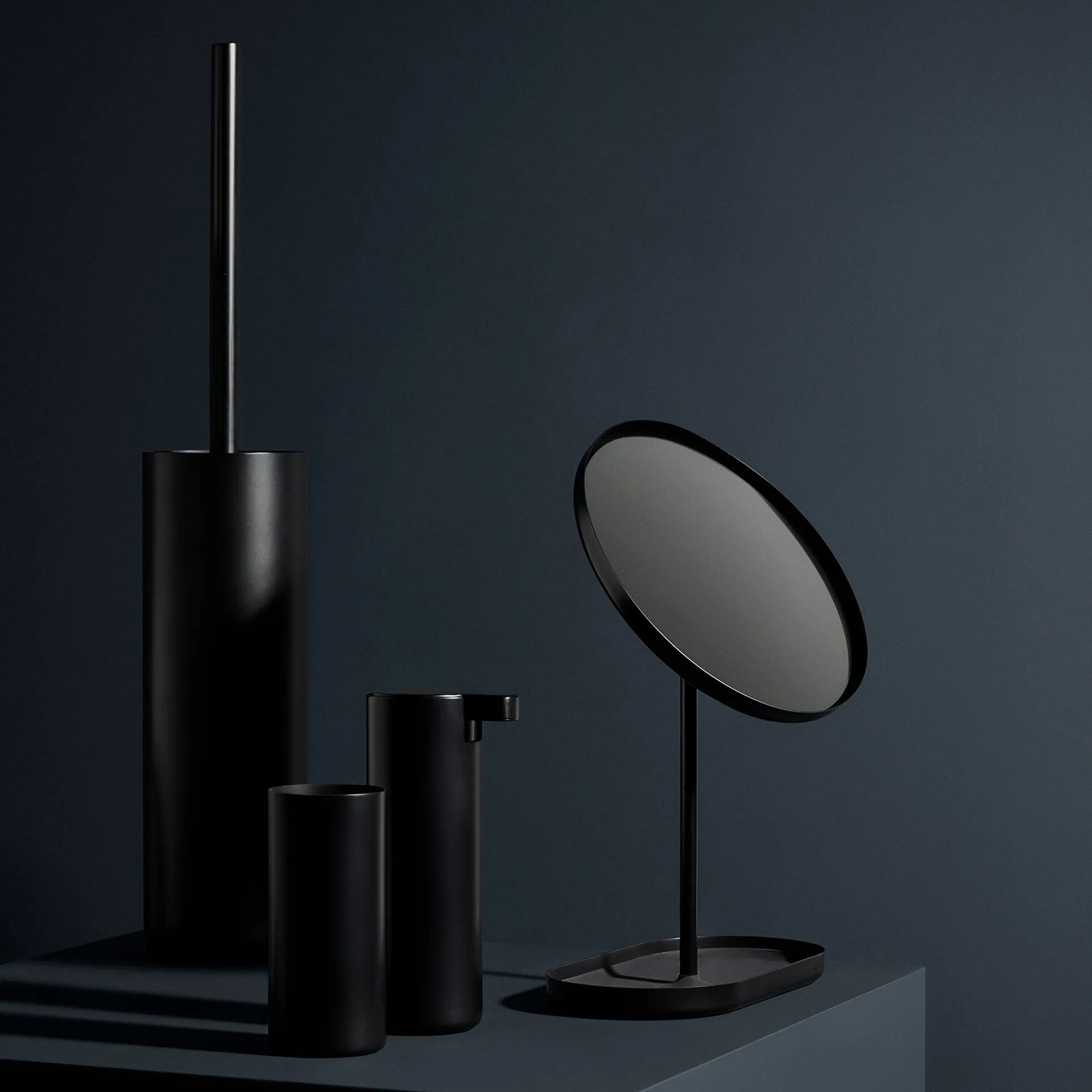 모도 화장실 브러시, Black blomus | 블로무스