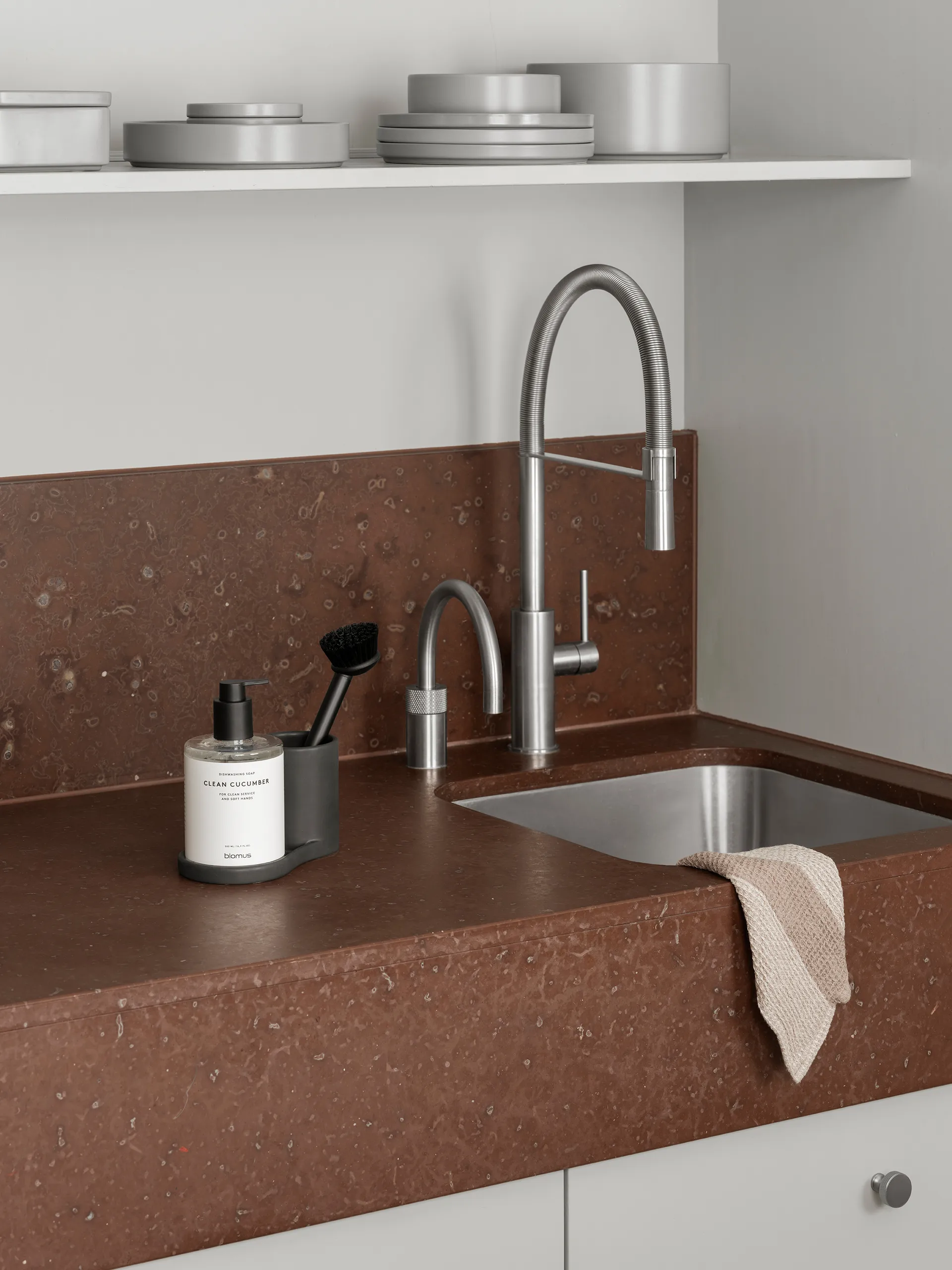 피로 디시 브러시와 비누 홀더, Black blomus | 블로무스