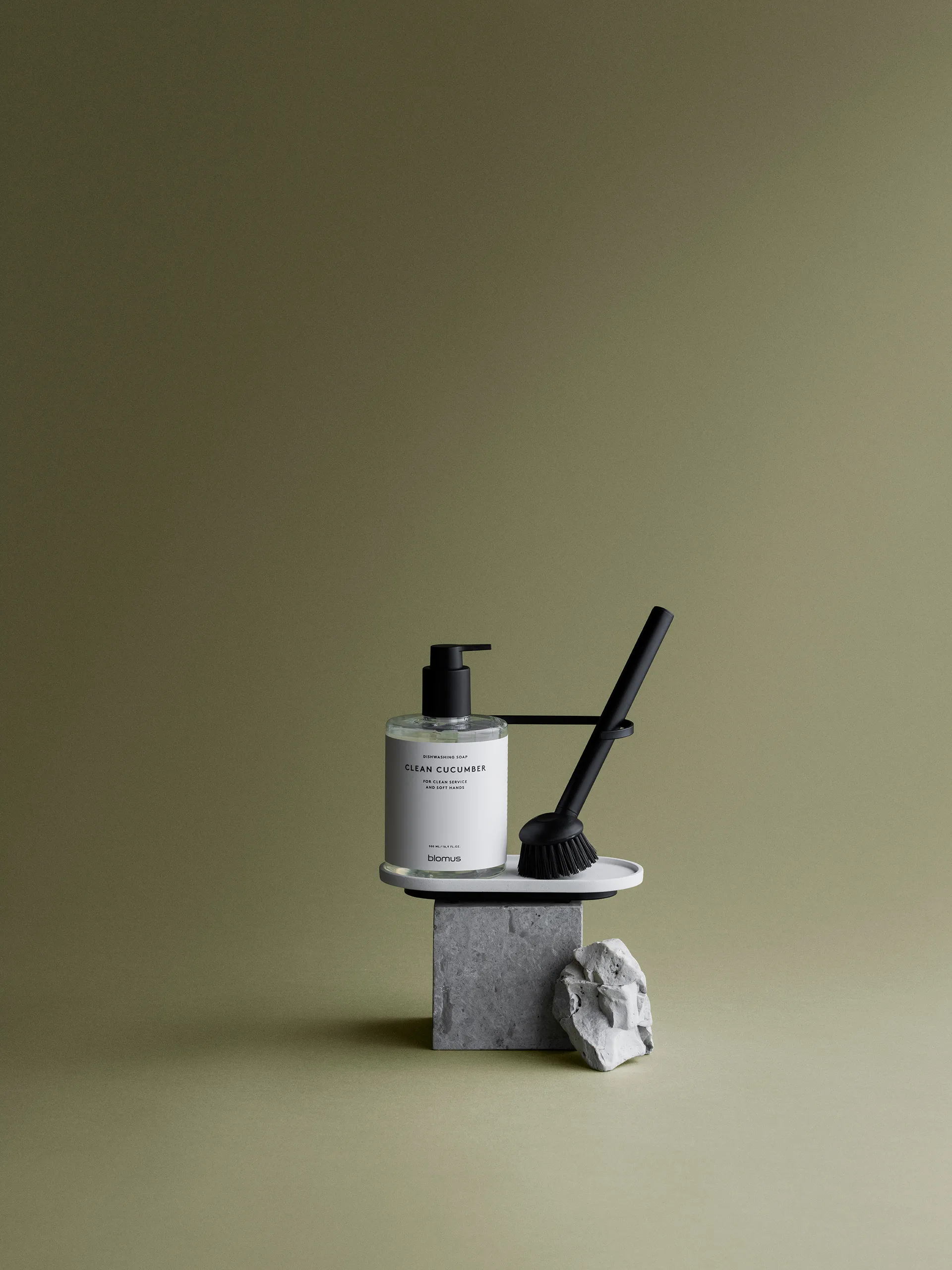 아르야 디시 브러시, Black blomus | 블로무스