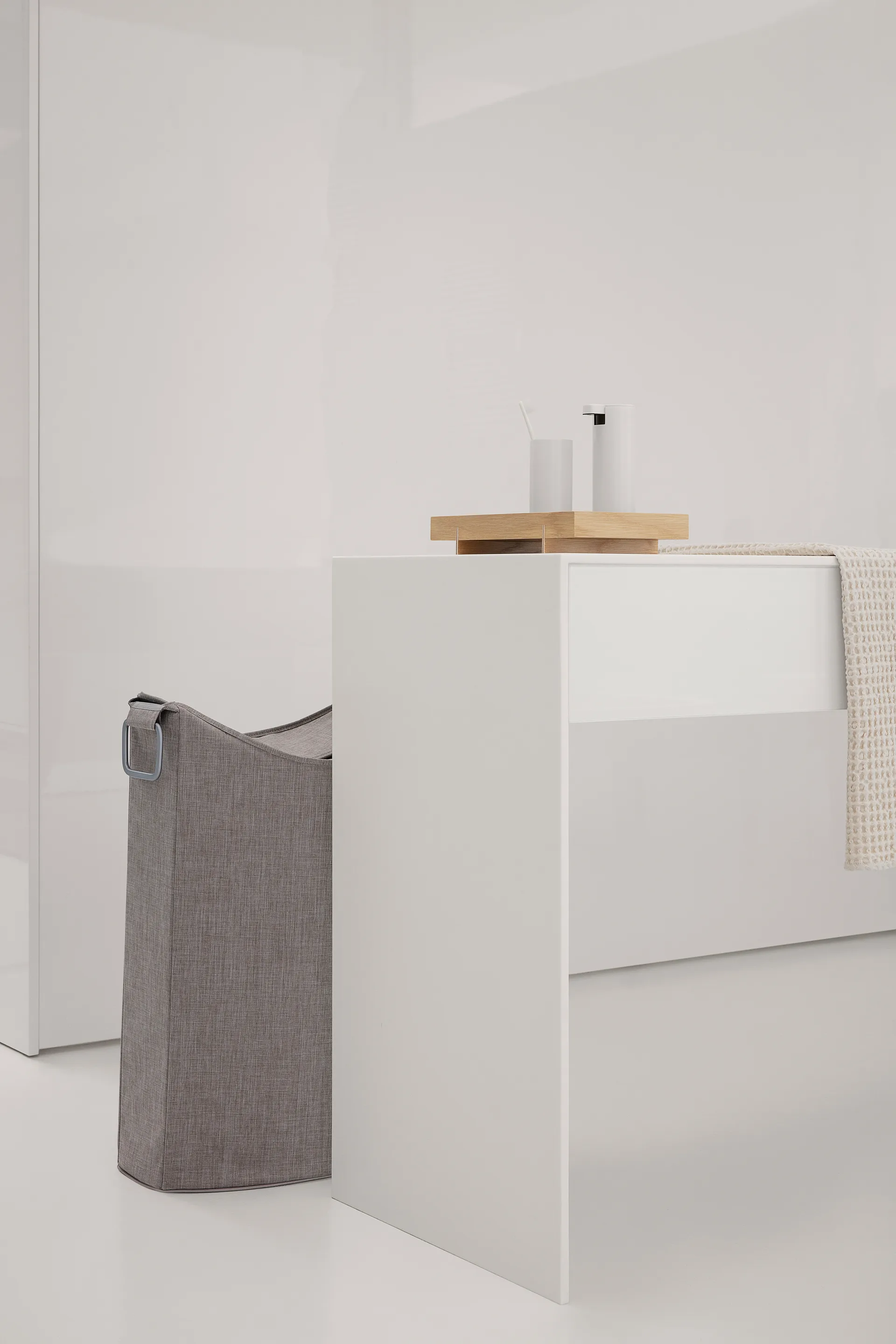 모도 비누 디스펜서, White blomus | 블로무스