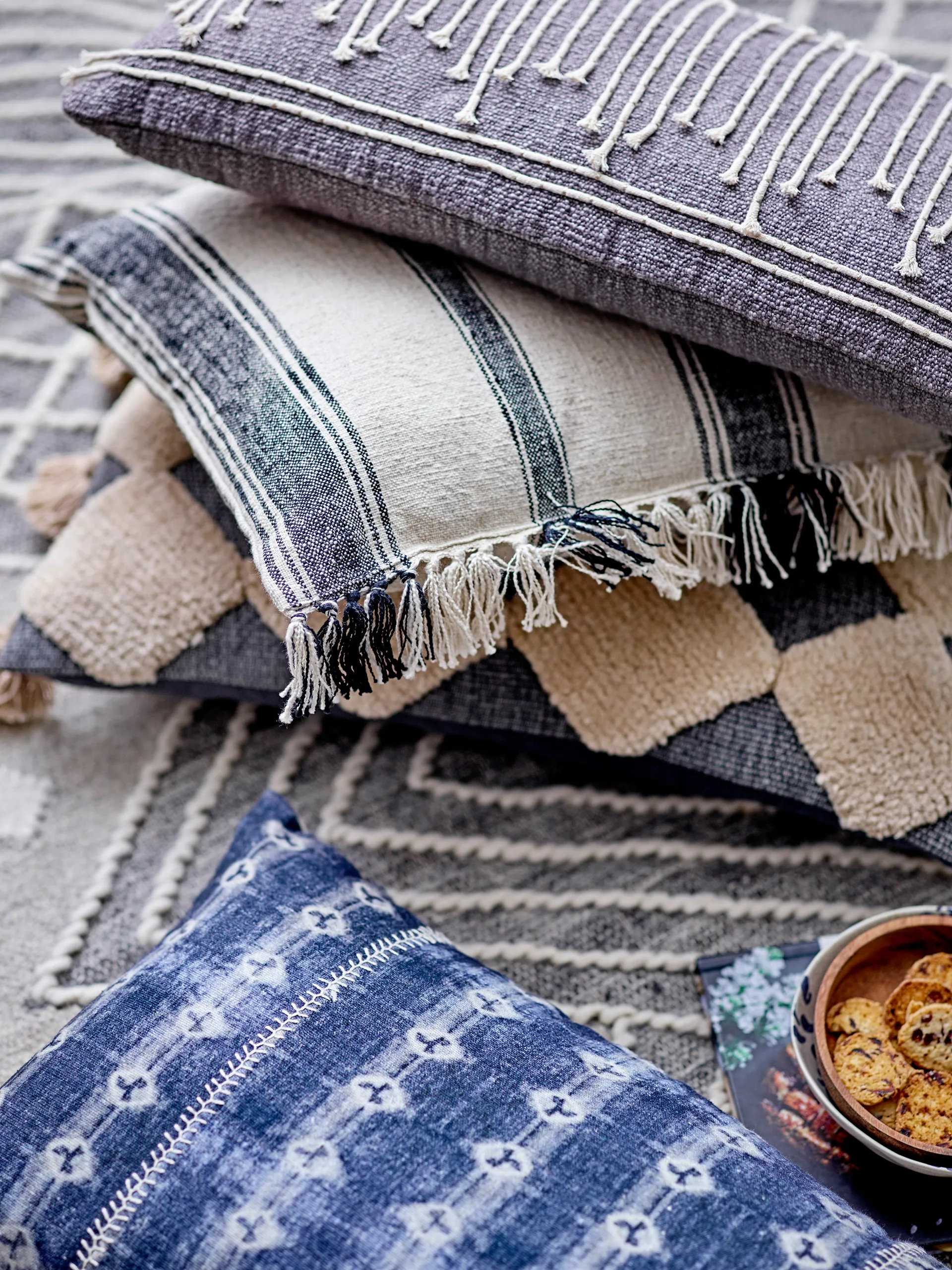 페투니아 보울 Ø17 cm, Blue Bloomingville | 블루밍빌