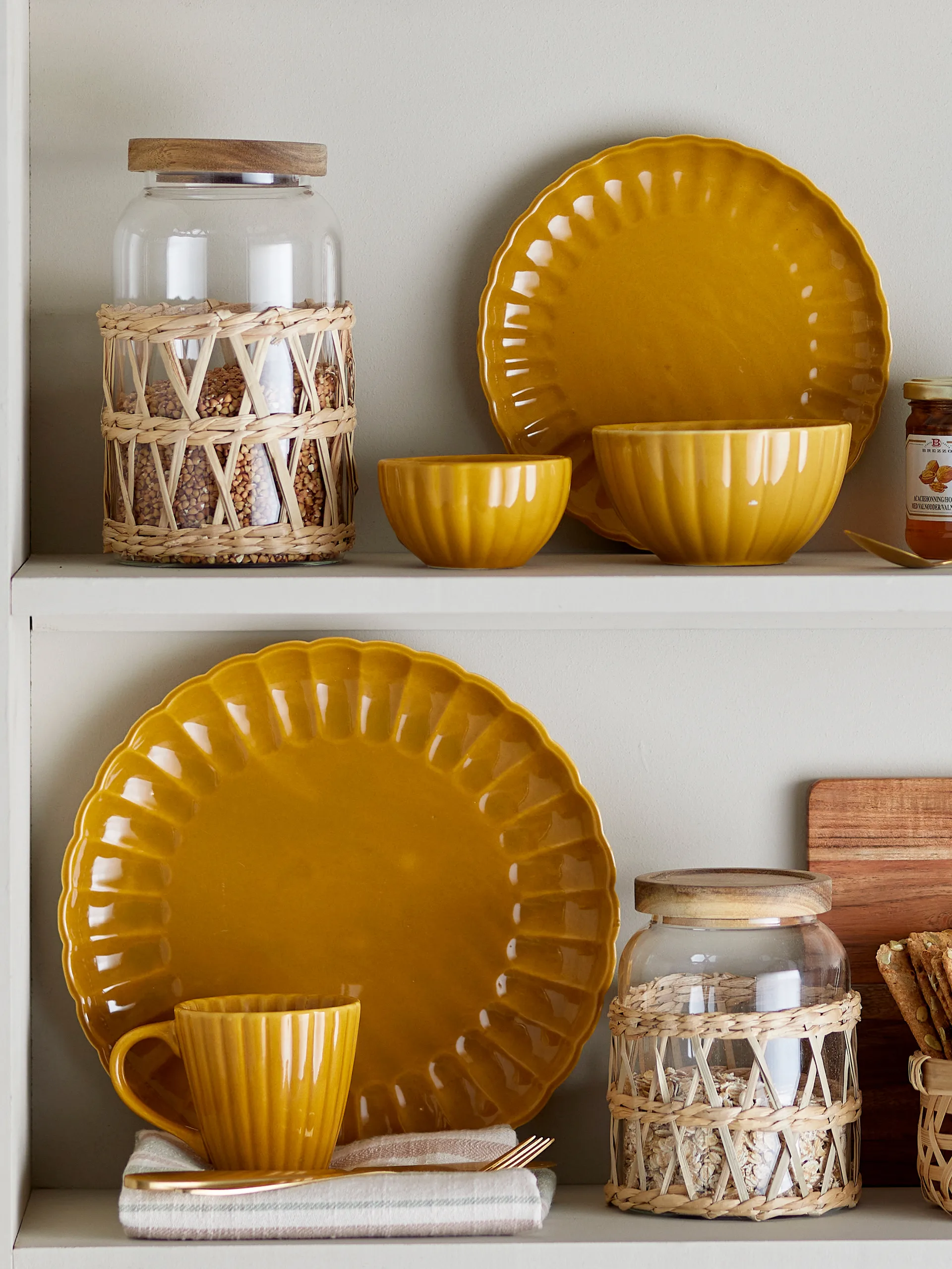 라티나 접시 Ø27 cm, Yellow Bloomingville | 블루밍빌