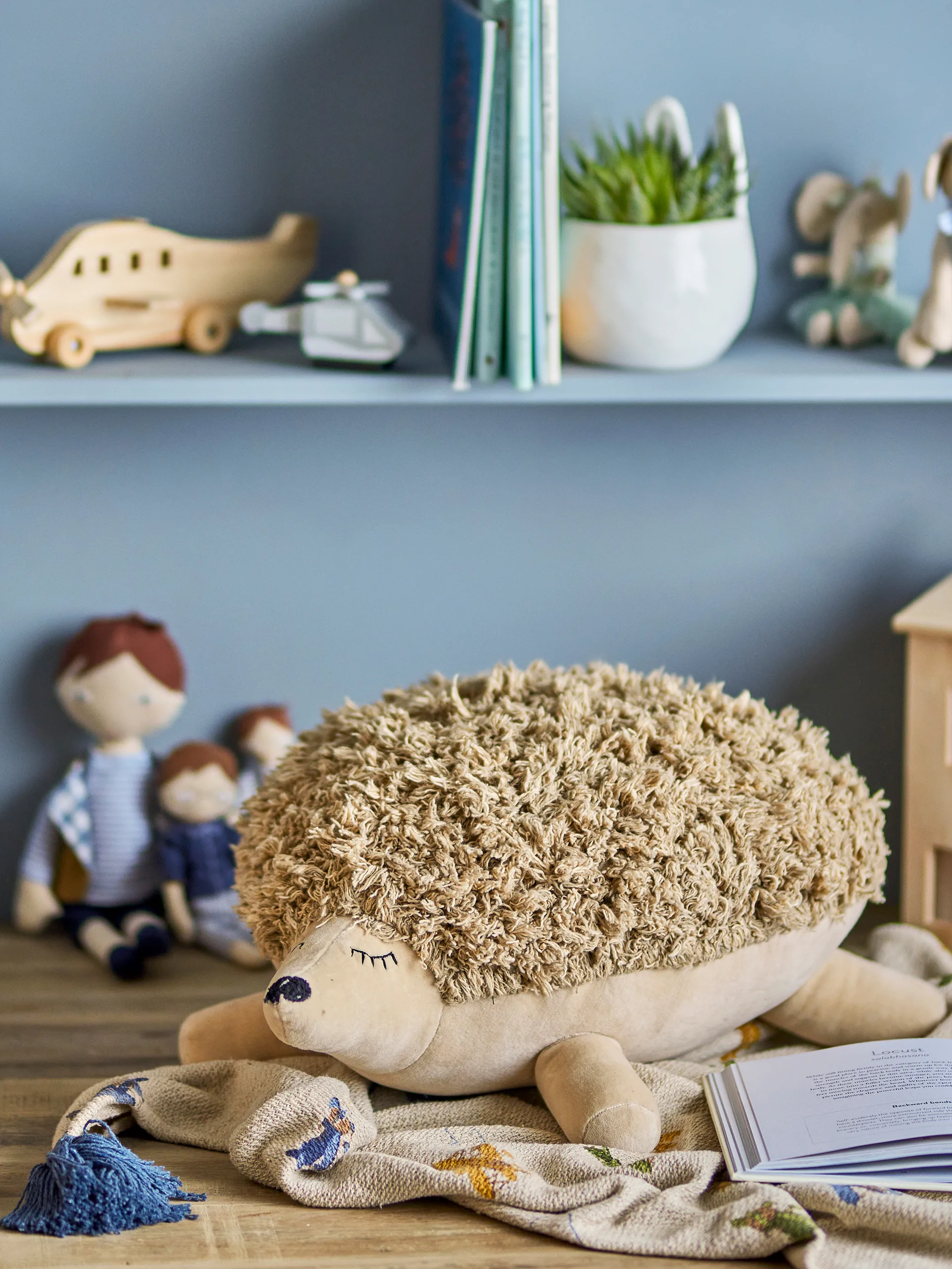 헤니 푸프-토이, Brown Bloomingville | 블루밍빌