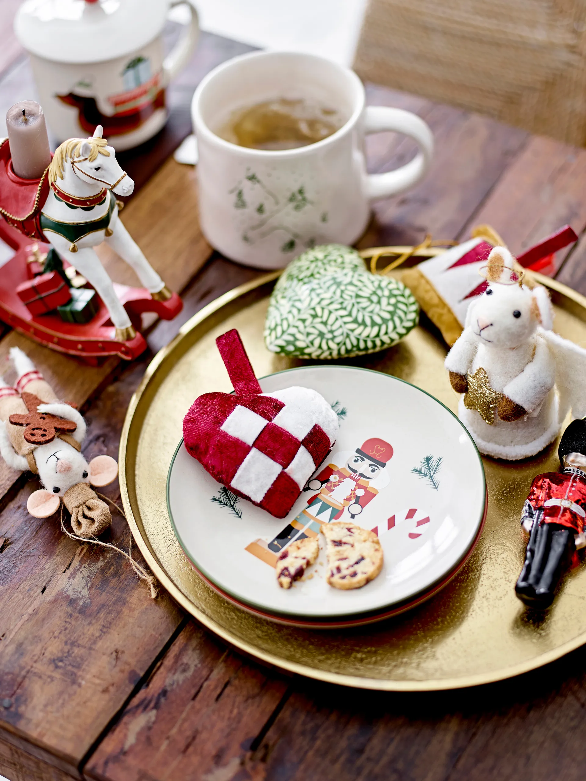 Jolly 사이드 접시 Ø16 cm 2 pieces, White-red Bloomingville | 블루밍빌