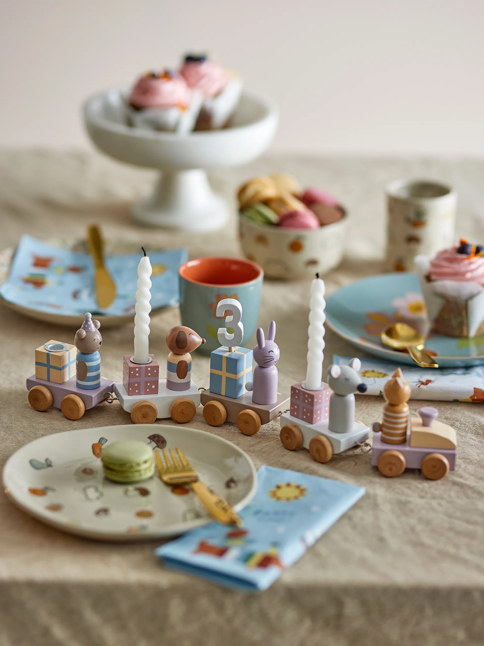 주나이드 생일 기차, Pink Bloomingville | 블루밍빌