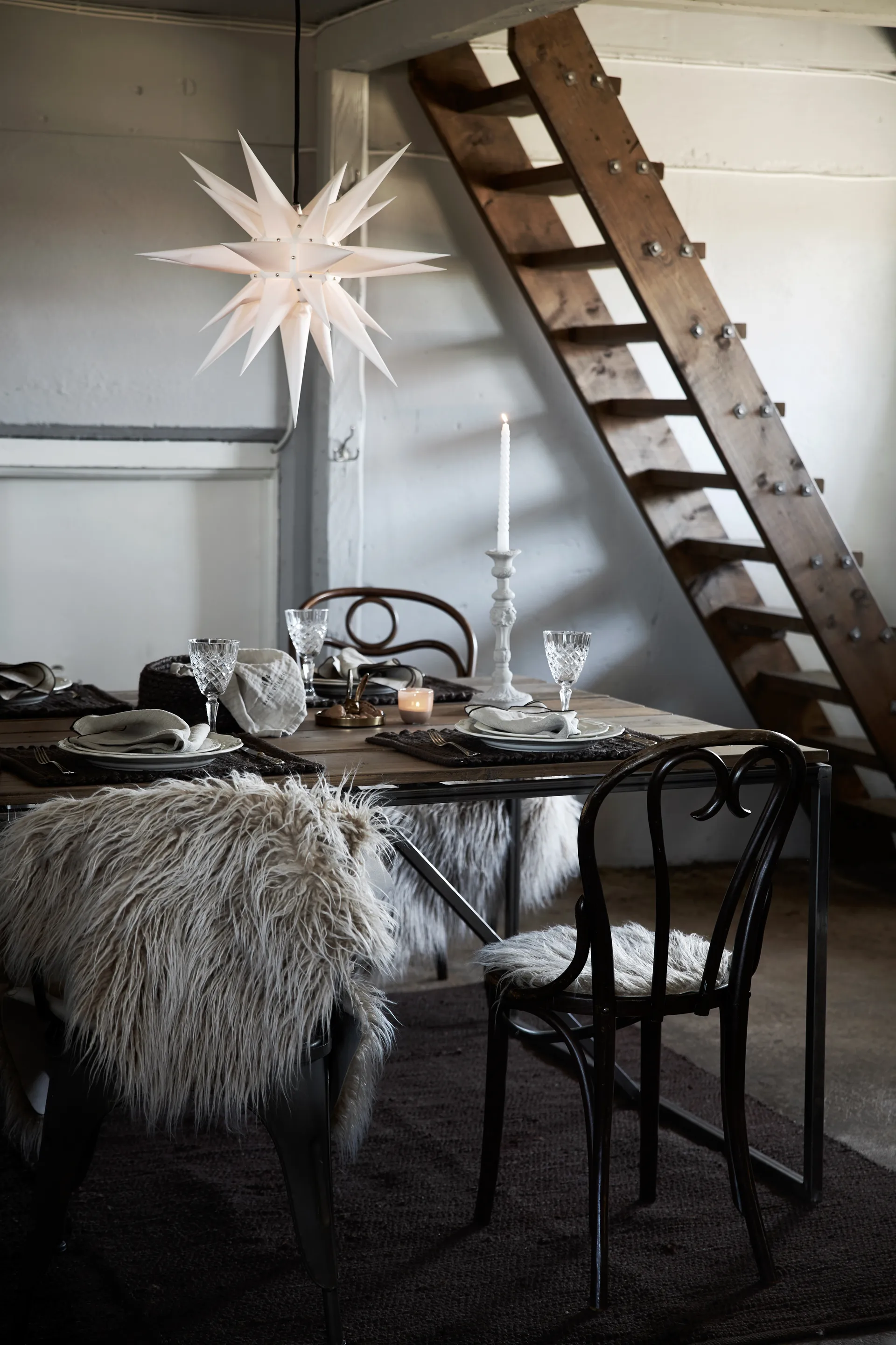 돌리 체어 쿠션 Ø35 cm, Brown Boel & Jan | 보엘앤얀