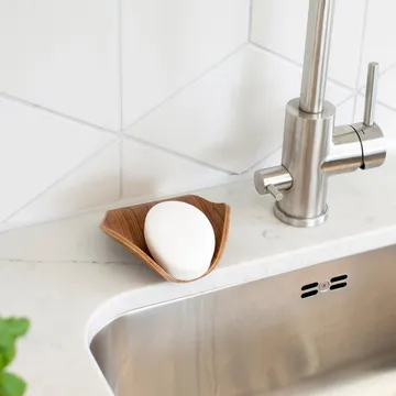 Leaf™ 배수 기능 비누 받침 11.5x11.5 cm - Walnut - Bosign | 보사인