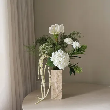 서리 가든 인조 부케 - 아마릴리스, 수국, 카네이션, 아마란스, 90 cm - Botané | 보타네