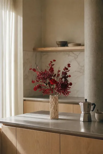 Berry drama 인조 꽃다발 - 스파이더 국화, 카네이션, 유칼립투스, 84 cm - Botané | 보타네