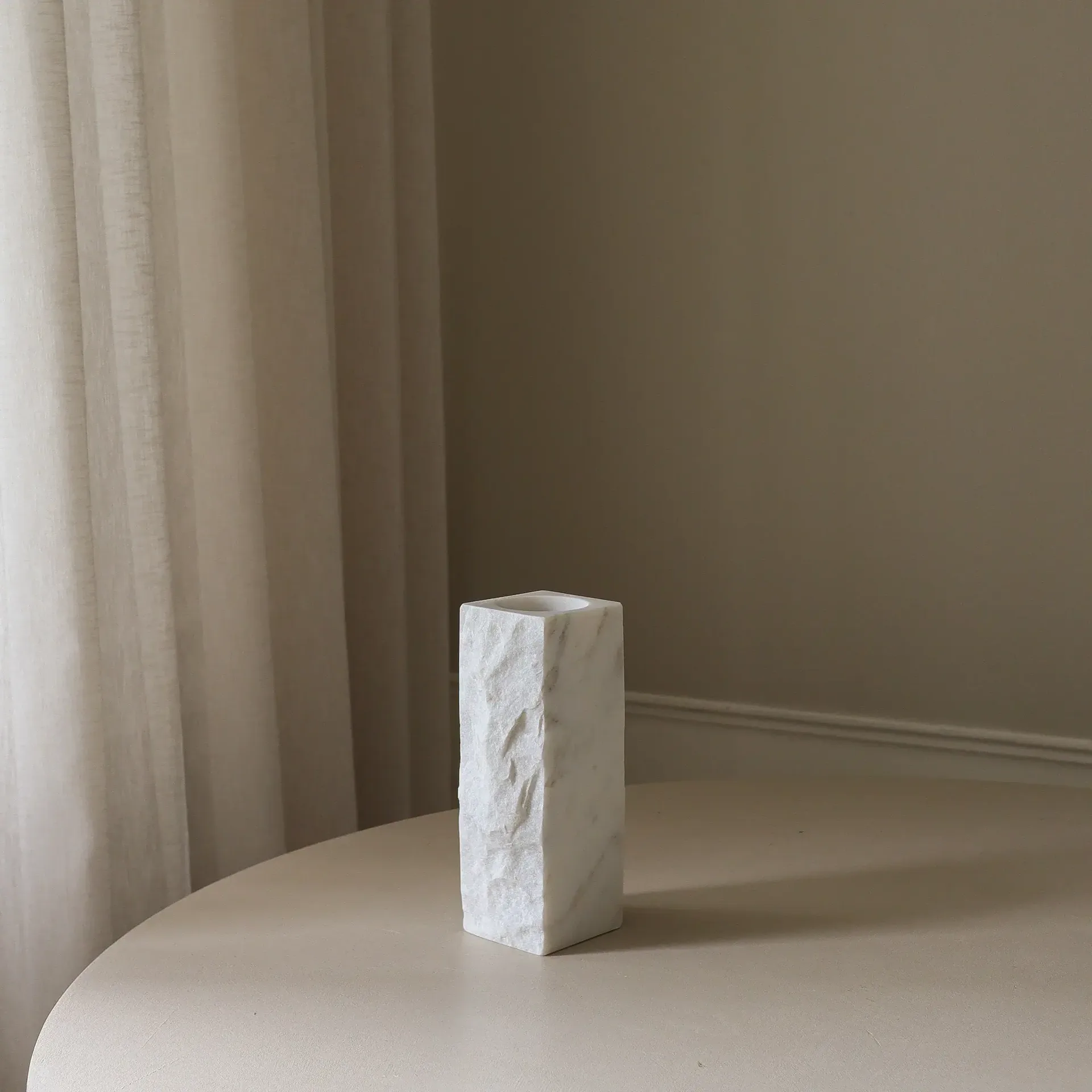Carrara Edge 대리석 화병, 스몰, 25 cm Botané | 보타네