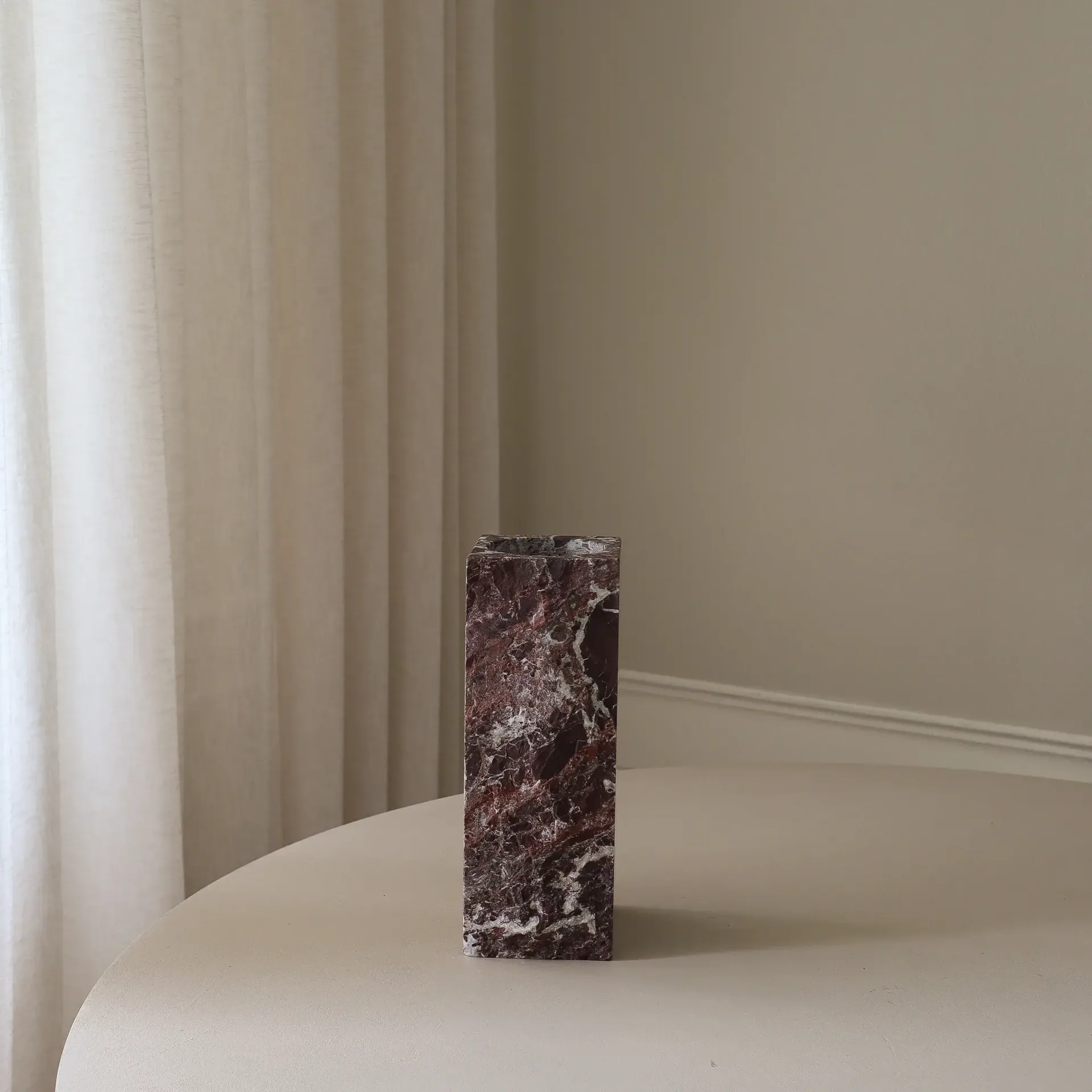 Rosso Levanto Edge 대리석 화병, 미듐, 30 cm Botané | 보타네