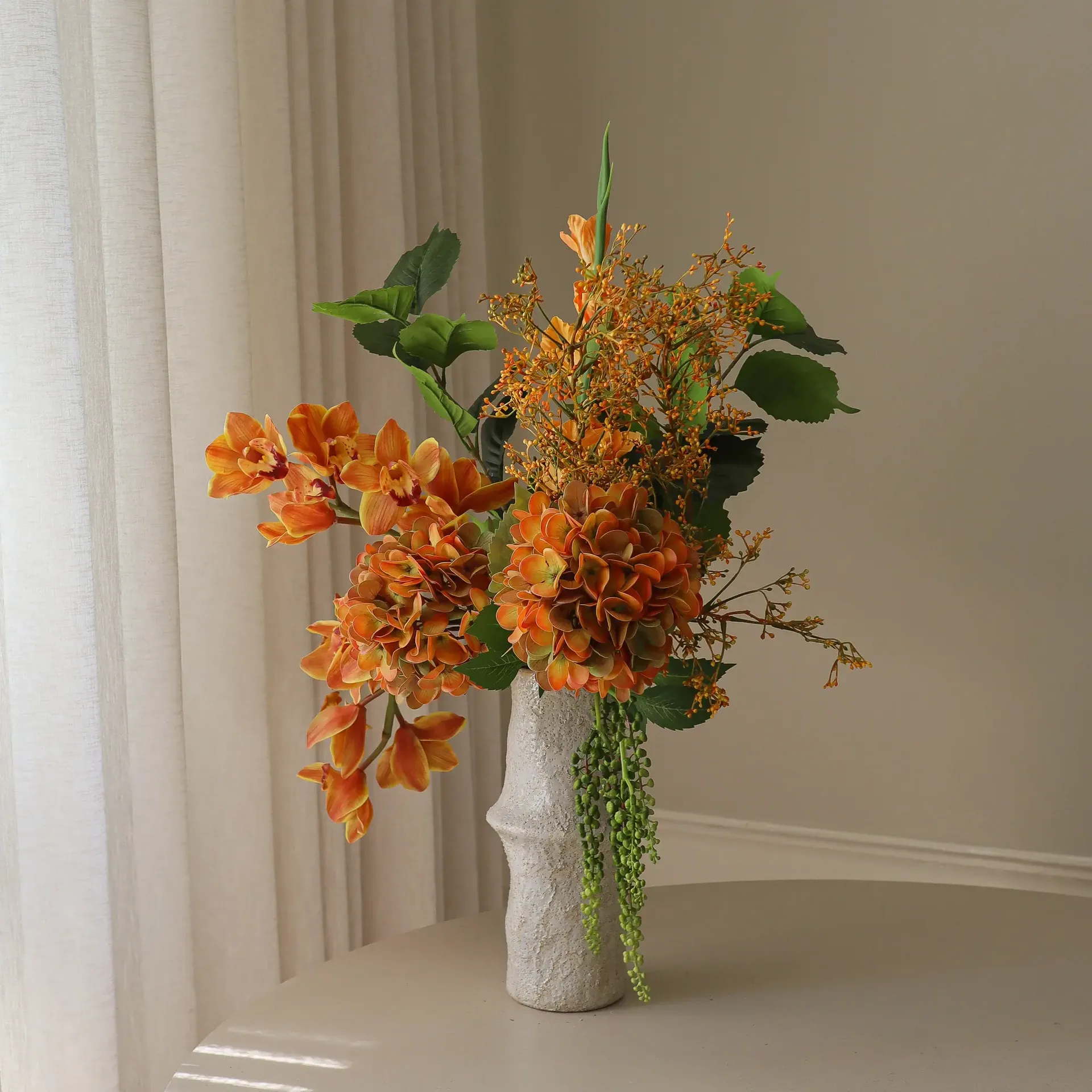The Orangery 인조 꽃다발, 심비디움 난초-글래디올러스-수국, 85 cm, 10개 Botané | 보타네