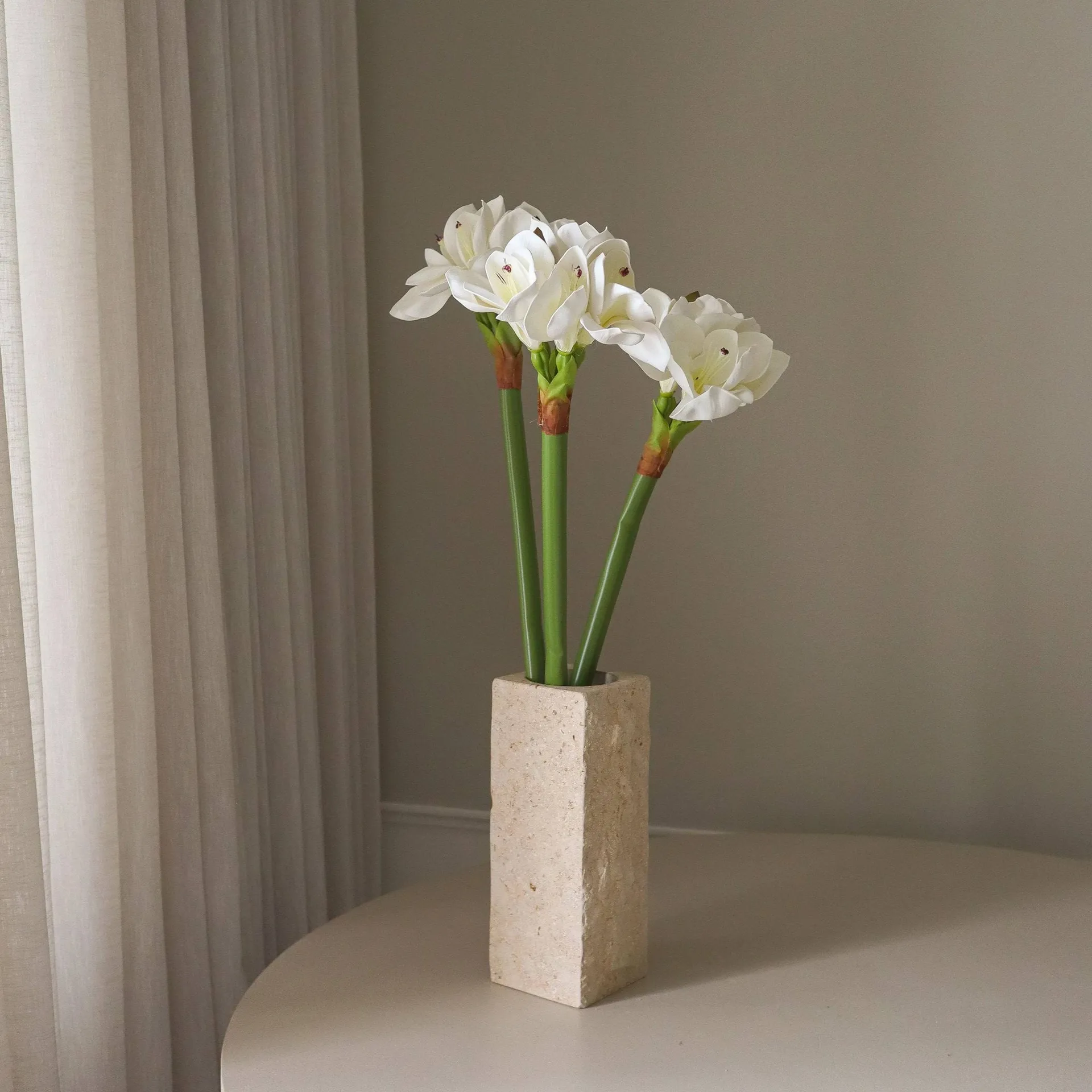 아마릴리스 인조 부케, White, 73 cm Botané | 보타네