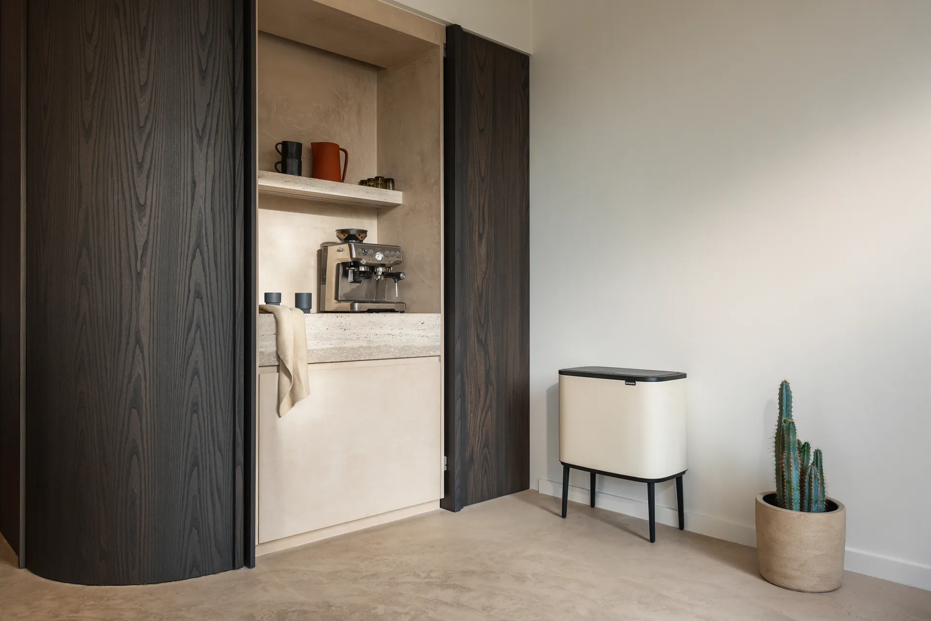 보 터치 빈 휴지통 11+23 L, Soft beige Brabantia | 브라반티아