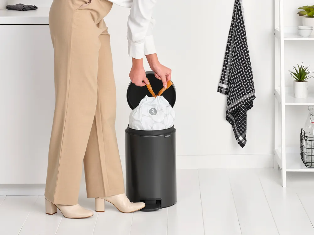 뉴 아이콘 페달 빈 휴지통 12 L, Confident grey Brabantia | 브라반티아