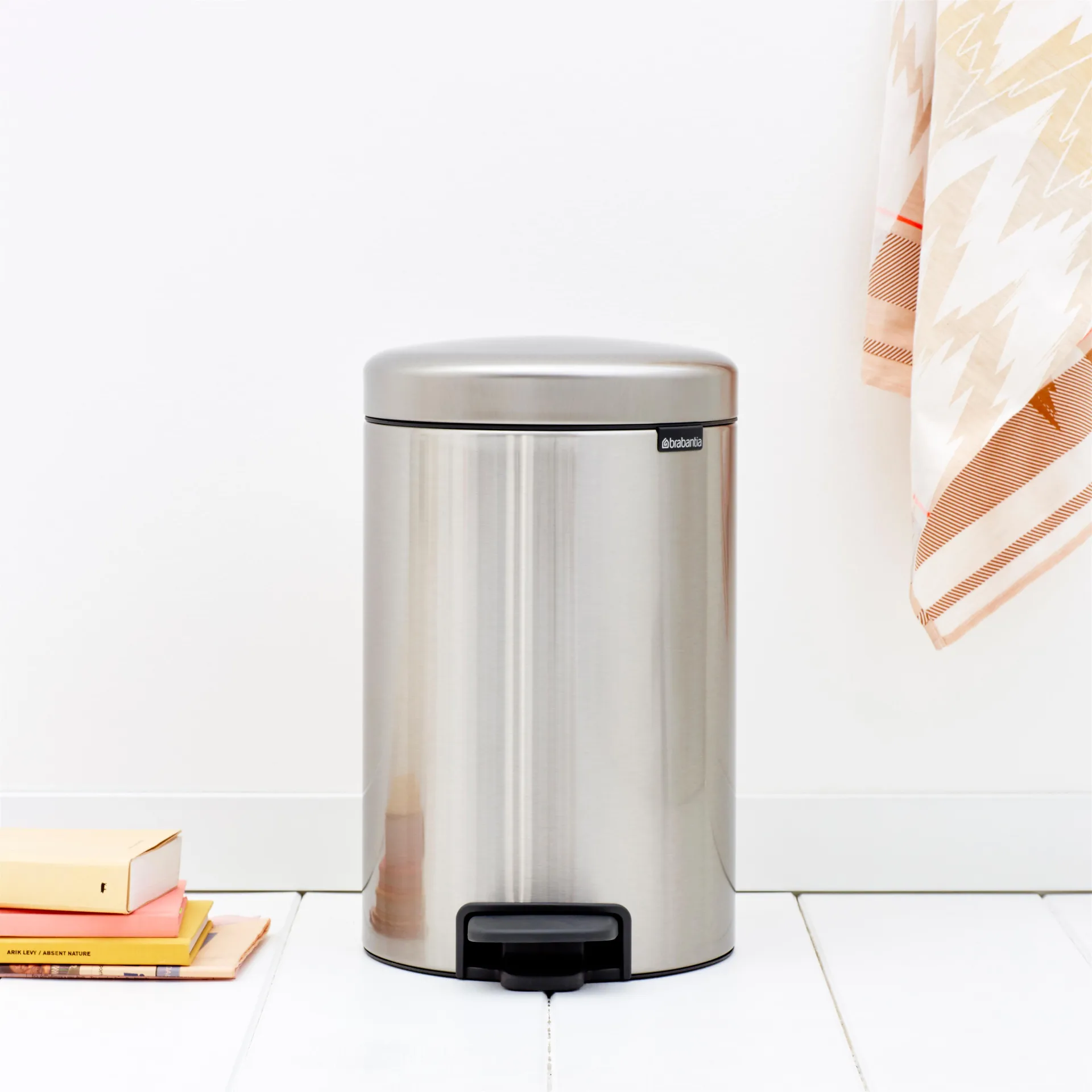 뉴 아이콘 페달 빈 휴지통 12 L, matte steel finger-print proof Brabantia | 브라반티아