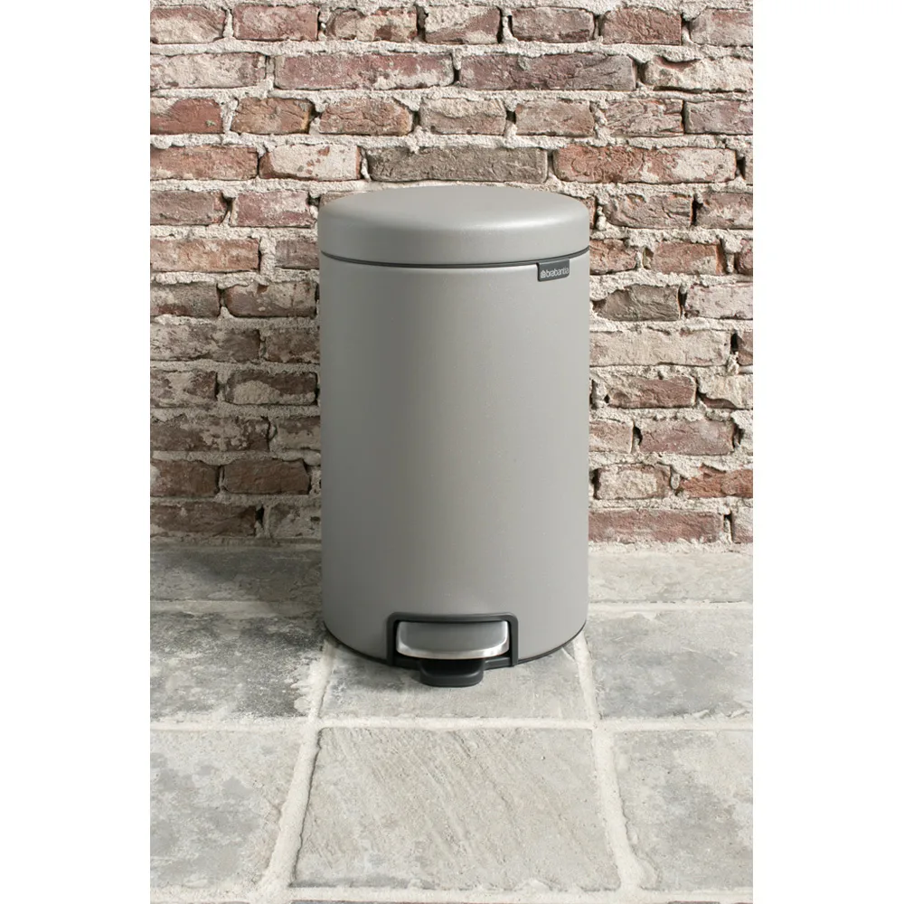 뉴 아이콘 페달 빈 휴지통 12 L, Mineral concrete grey Brabantia | 브라반티아