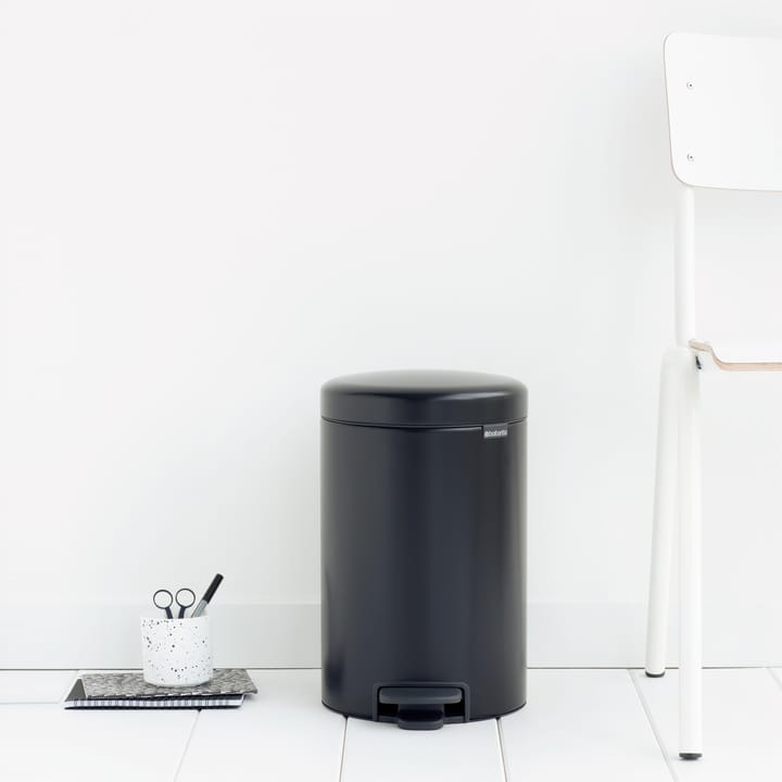 뉴 아이콘 페달 빈 휴지통 12 ��리터, matte black Brabantia | 브라반티아