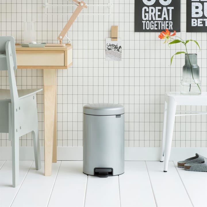 �뉴 아이콘 페달 빈 휴지통 12 리터, metallic grey Brabantia | 브라반티아