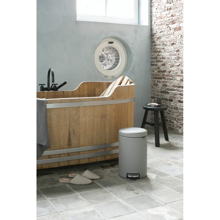 뉴 아이콘 페달 빈 휴지통 12 리터, Mineral concrete grey Brabantia | 브라반티아