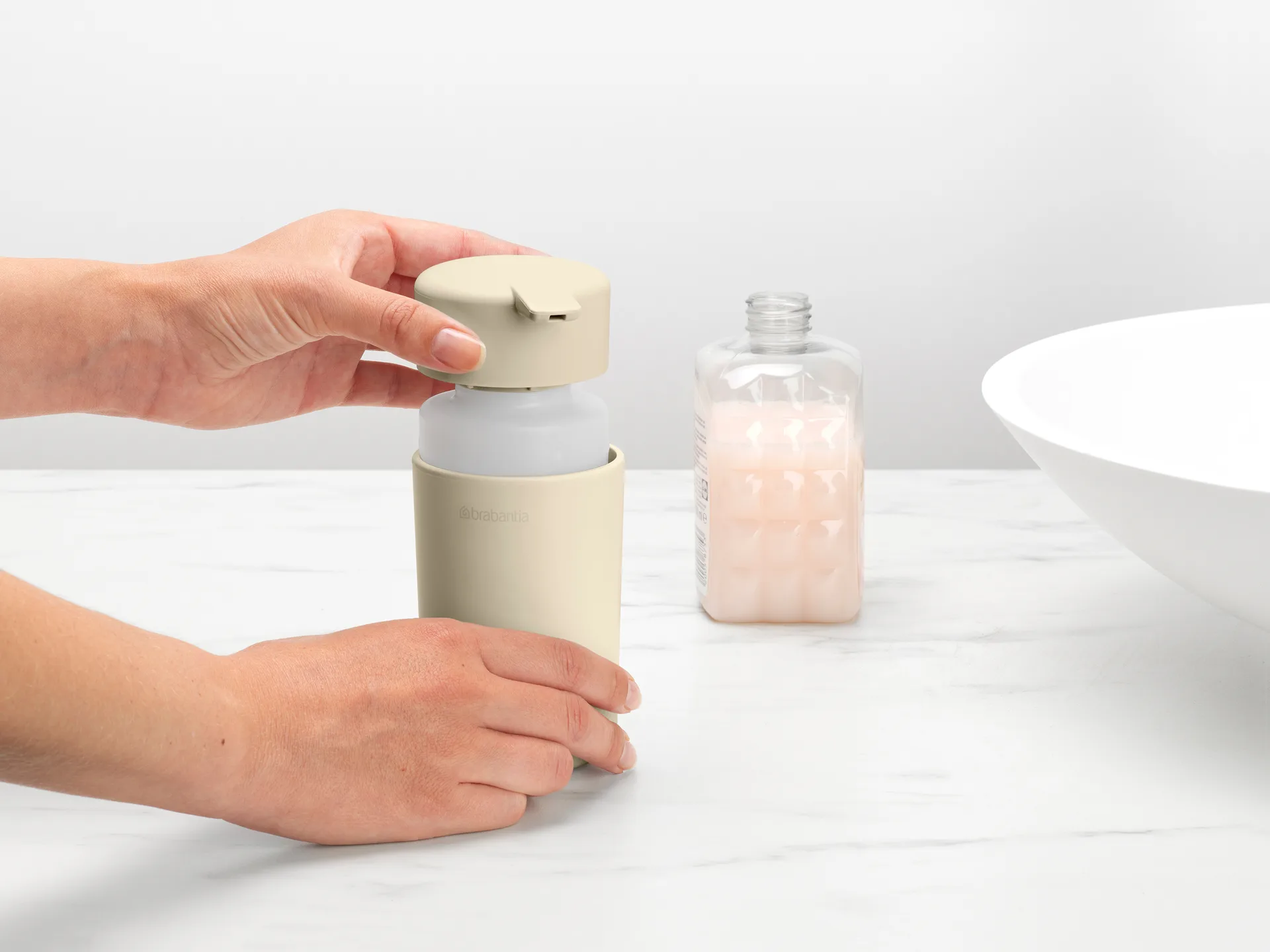 브라반티아 리뉴 비누 디스펜서 14 cm, Soft Beige Brabantia | 브라반티아