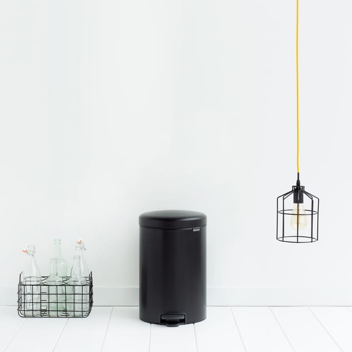 뉴 아이콘 페달 빈 휴지통 20 ��리터, matte black Brabantia | 브라반티아