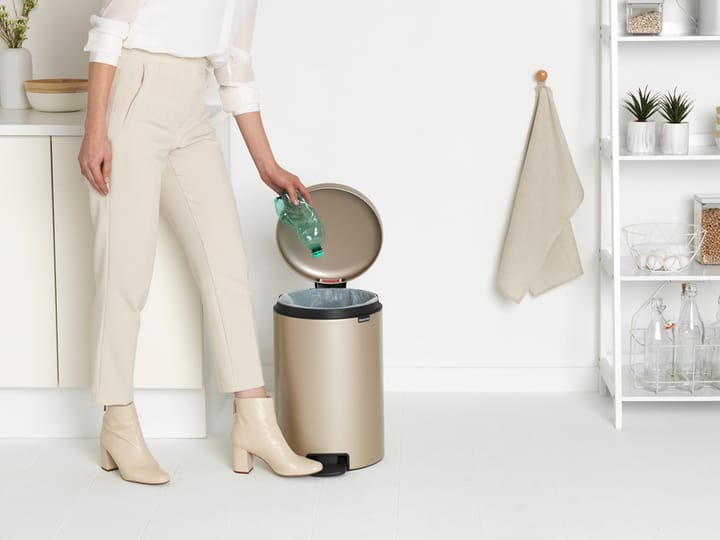 뉴 아이콘 페달 빈 휴지통 20 리터, Metallic Gold Brabantia | 브라반티아