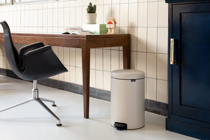 뉴 아이콘 페달 빈 휴지통 20 리터, Soft beige Brabantia | 브라반티아