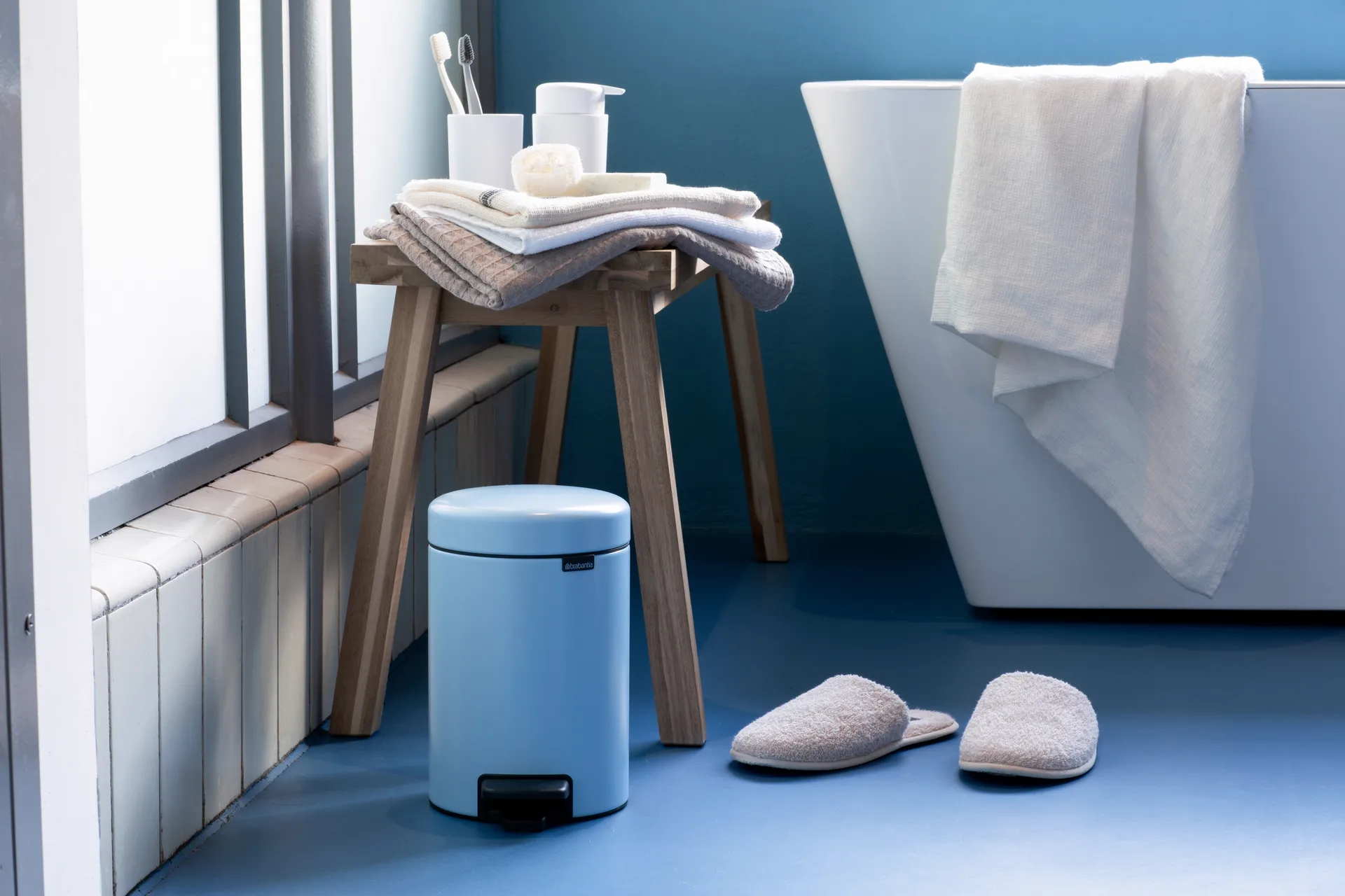 뉴 아이콘 페달 빈 휴지통 3 L, Dreamy blue Brabantia | 브라반티아