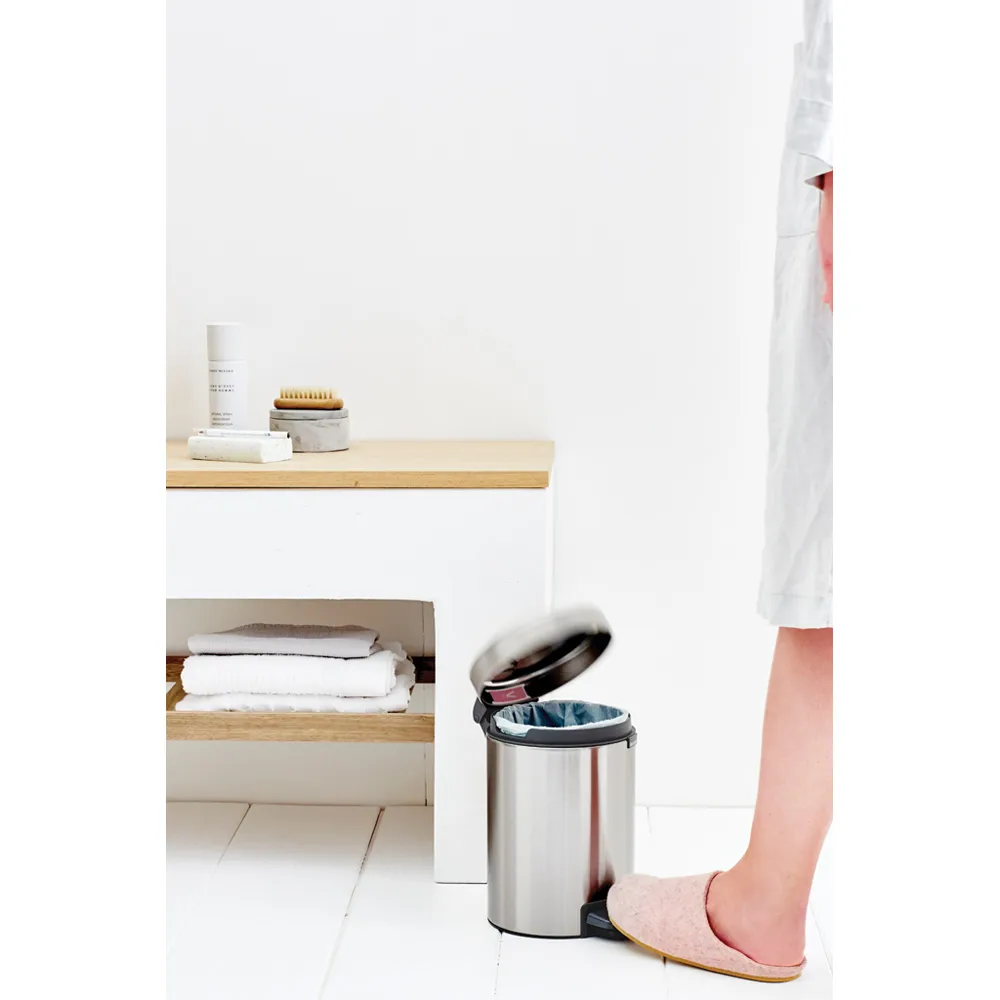 뉴 아이콘 페달 빈 휴지통 3 L, Matt steel fingerprint proof Brabantia | 브라반티아