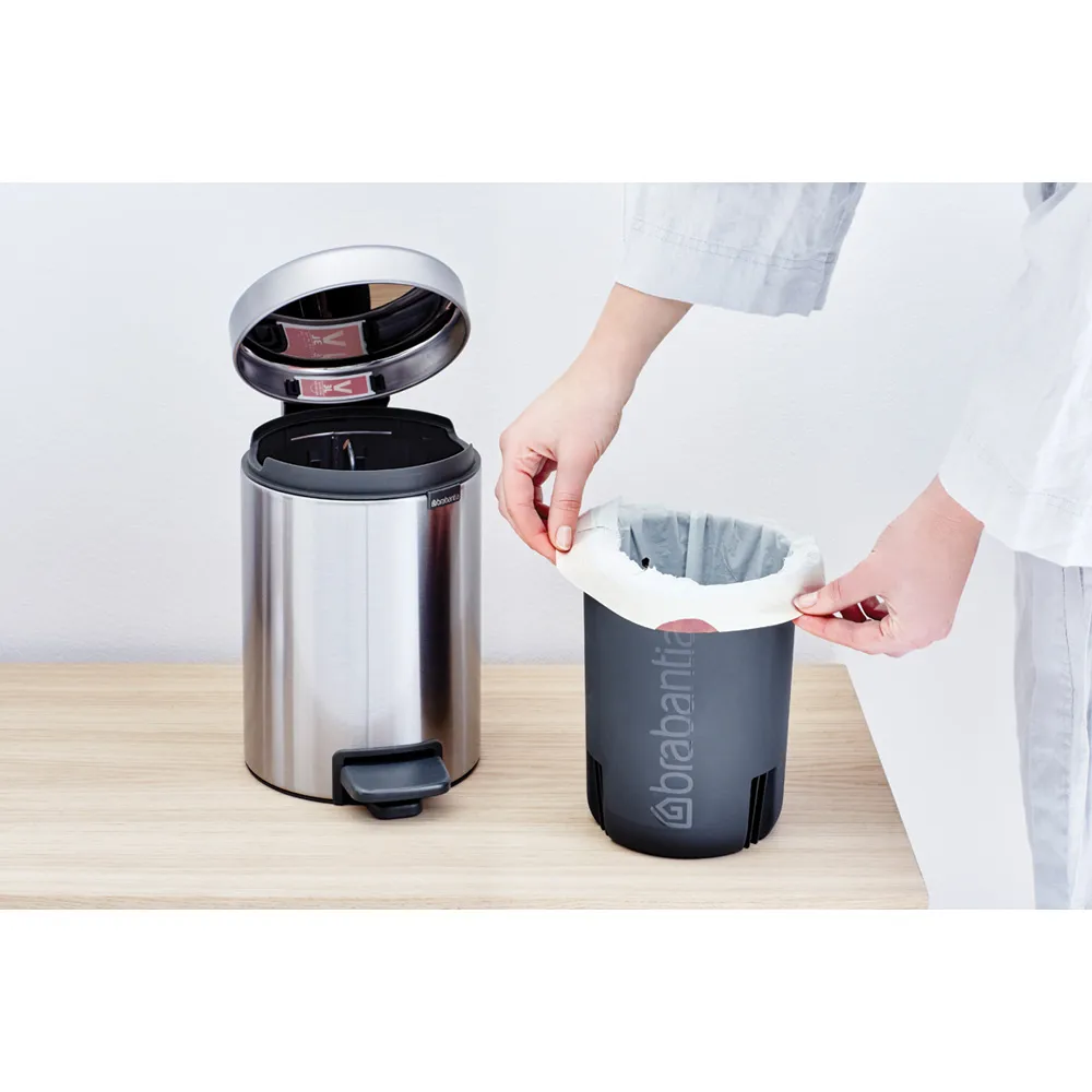 뉴 아이콘 페달 빈 휴지통 3 L, Matt steel fingerprint proof Brabantia | 브라반티아