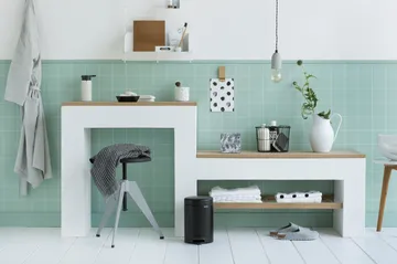 뉴 아이콘 페달 빈 휴지통 3 L - matte black - Brabantia | 브라반티아