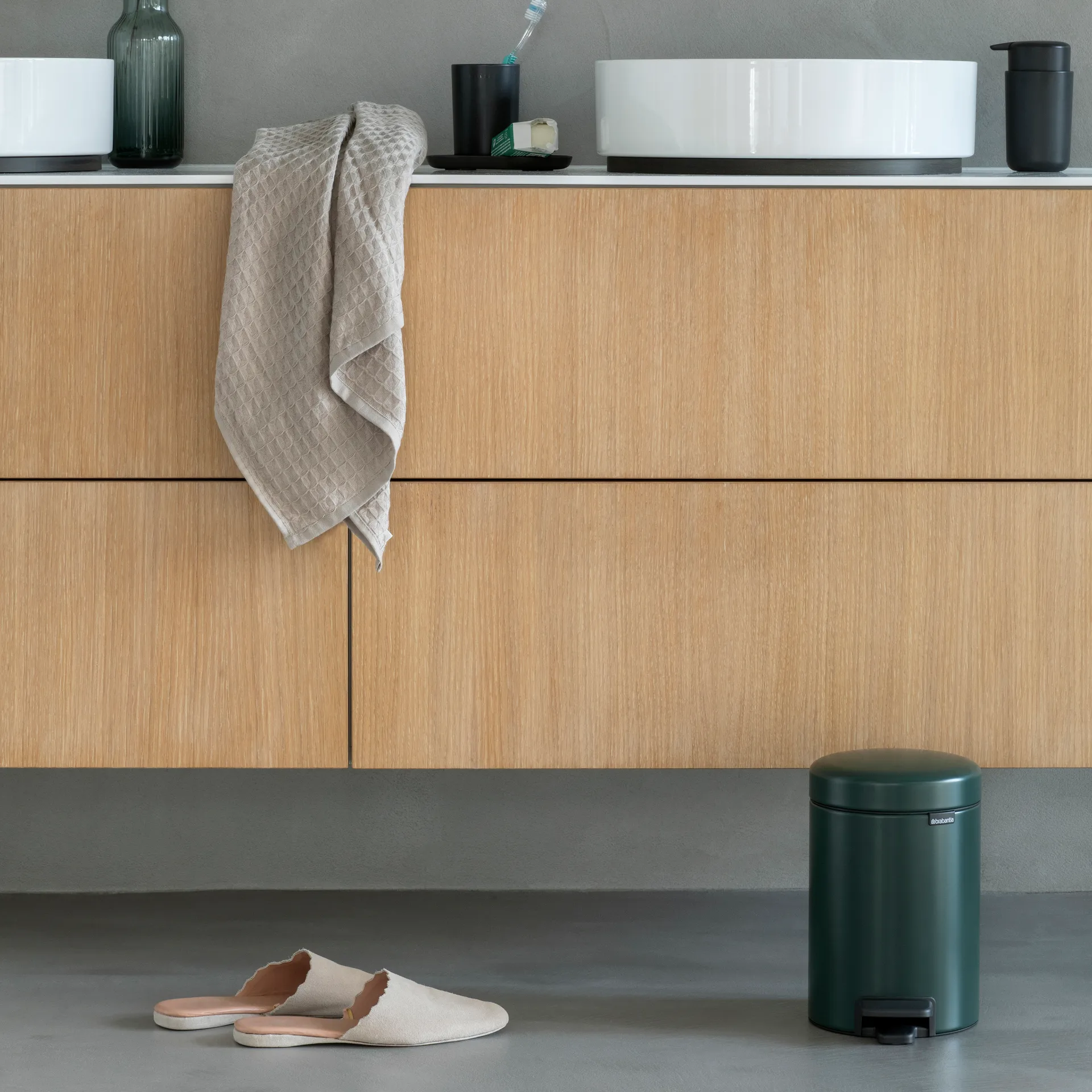 뉴 아이콘 페달 빈 휴지통 3 L, pine green Brabantia | 브라반티아