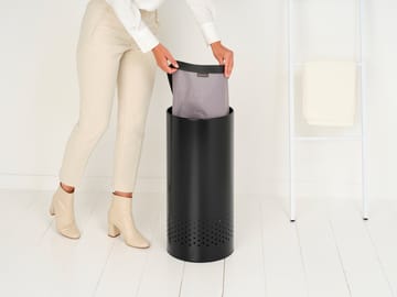 브라반티아 세탁 바구니(플라스틱 뚜껑 포함) 35 L - Matte black - Brabantia | 브라반티아