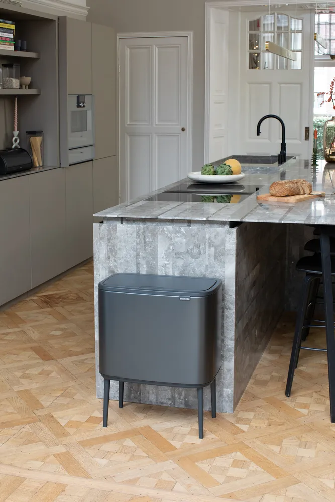 보 터치 빈 휴지통 36 L, Confident grey Brabantia | 브라반티아