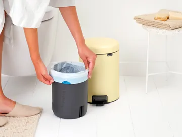 뉴 아이콘 페달 빈 휴지통 5 L - Mellow yellow - Brabantia | 브라반티아