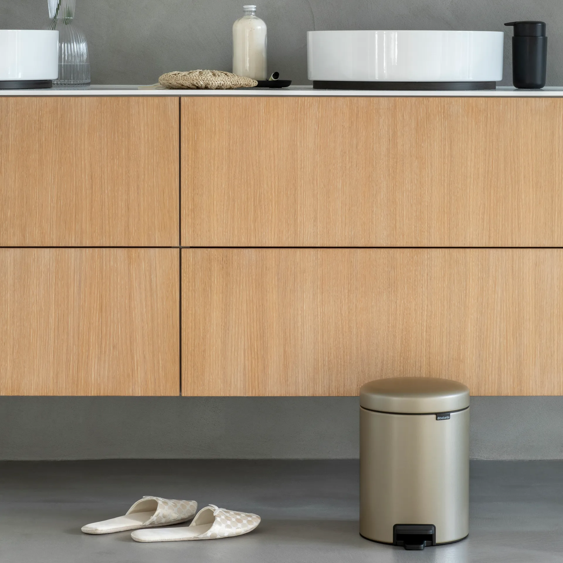 뉴 아이콘 페달 빈 휴지통 5 리터, Metallic Gold Brabantia | 브라반티아