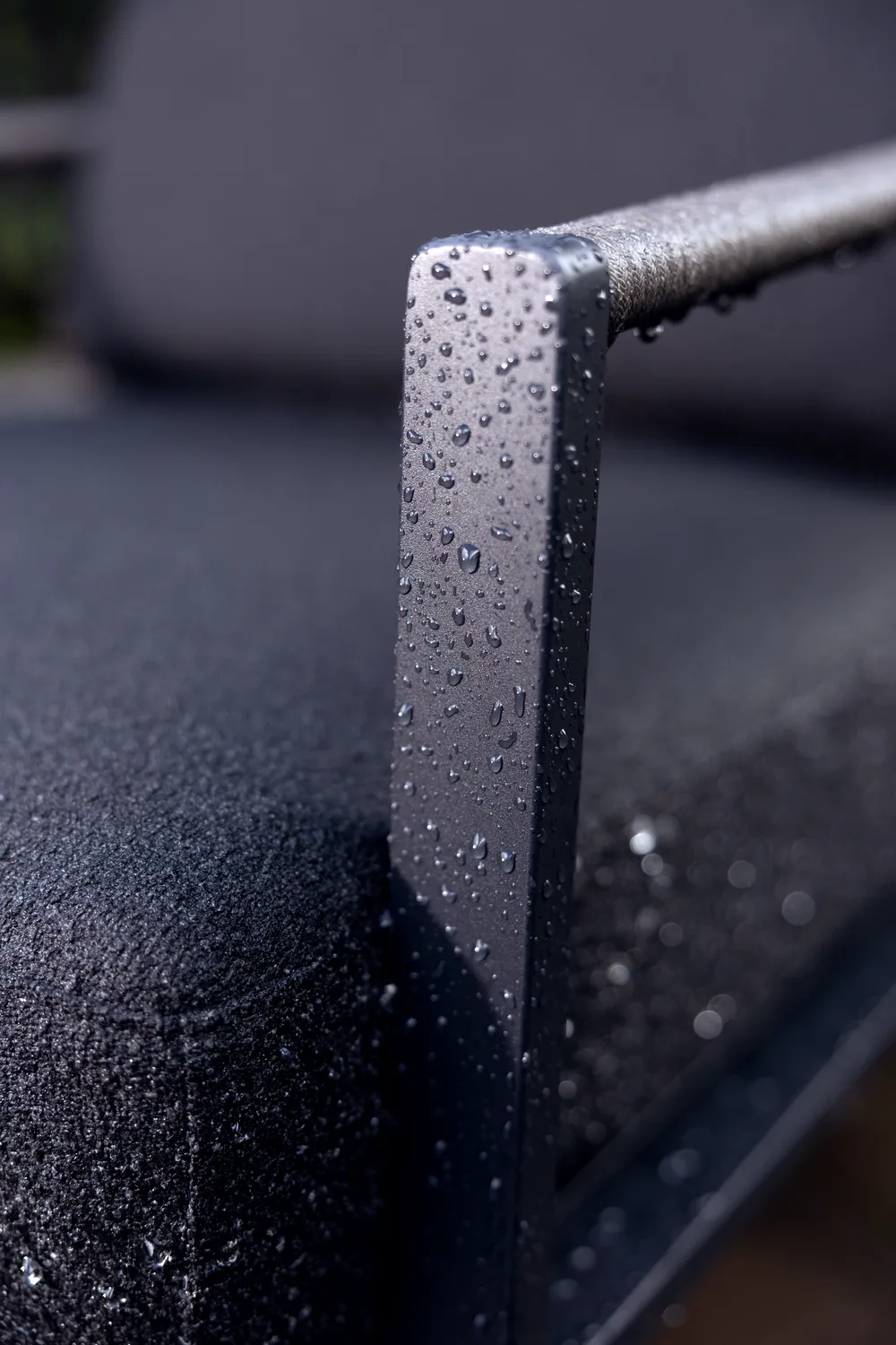 리라 암체어, Black-teddy black Brafab