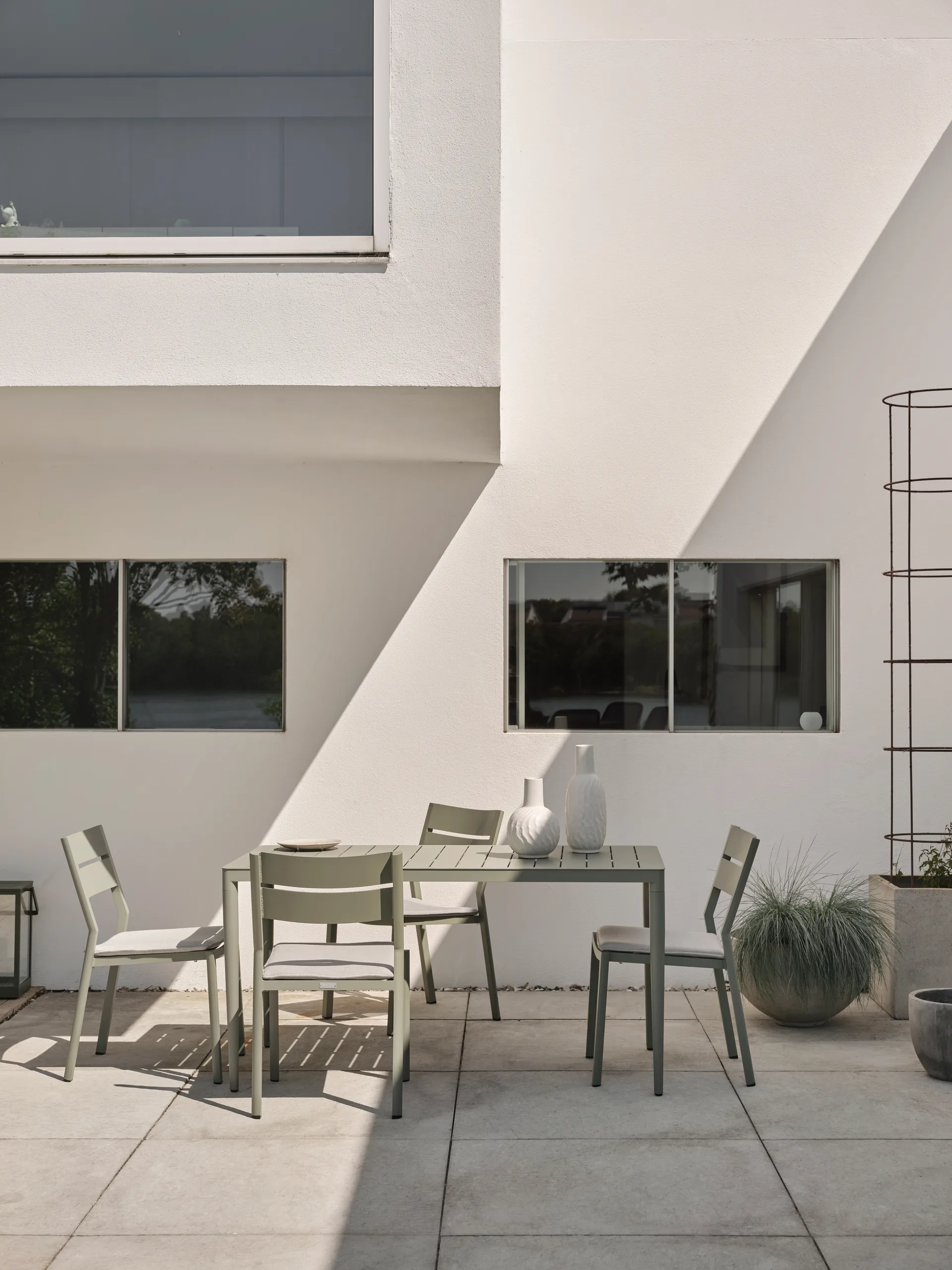 빅비 다이닝 테이블, Dusty green, 144x76 cm Brafab