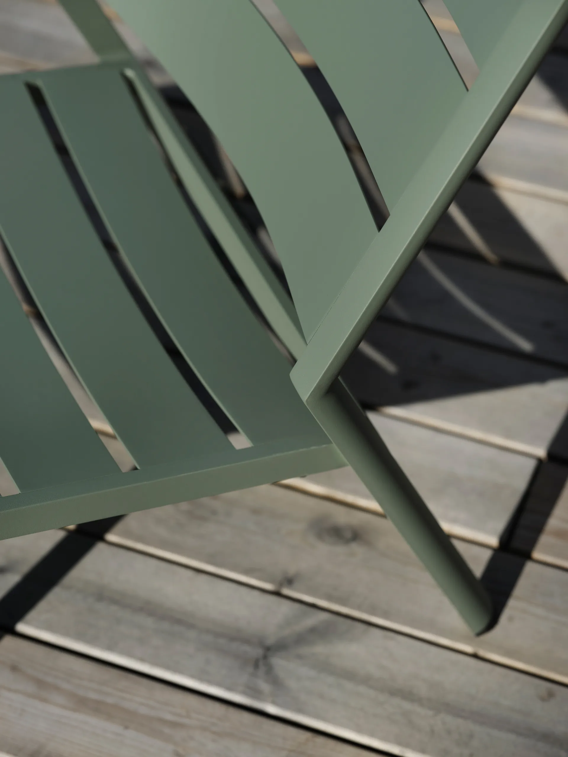 델리아 라운지 체어, Dusty green Brafab