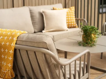 콜빌 암체어 - Khaki-burlap beige - Brafab