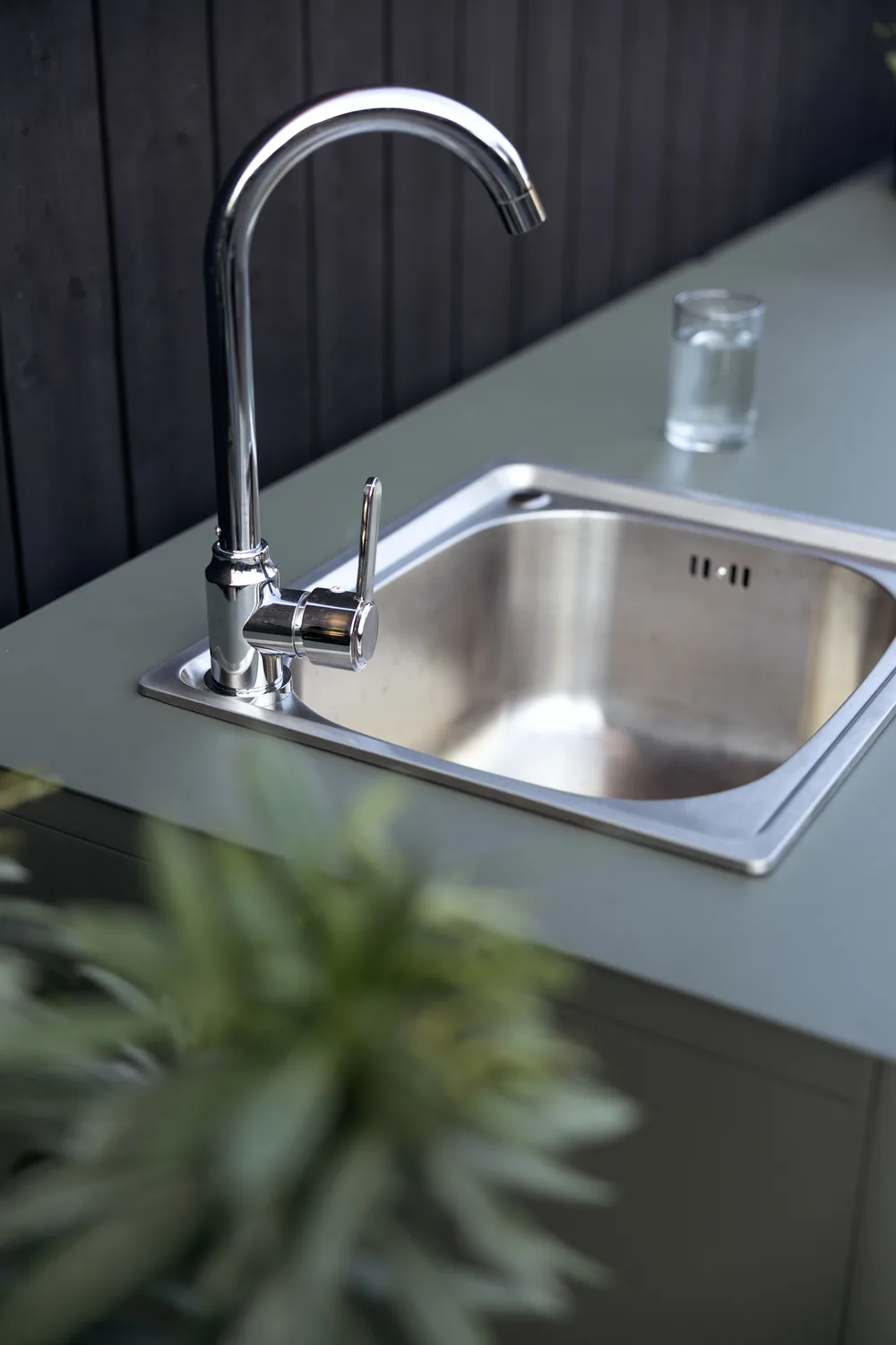 켈리아 야외 주방 베이스 캐비닛(싱크 포함), Nordic green, 121x90x64 Brafab