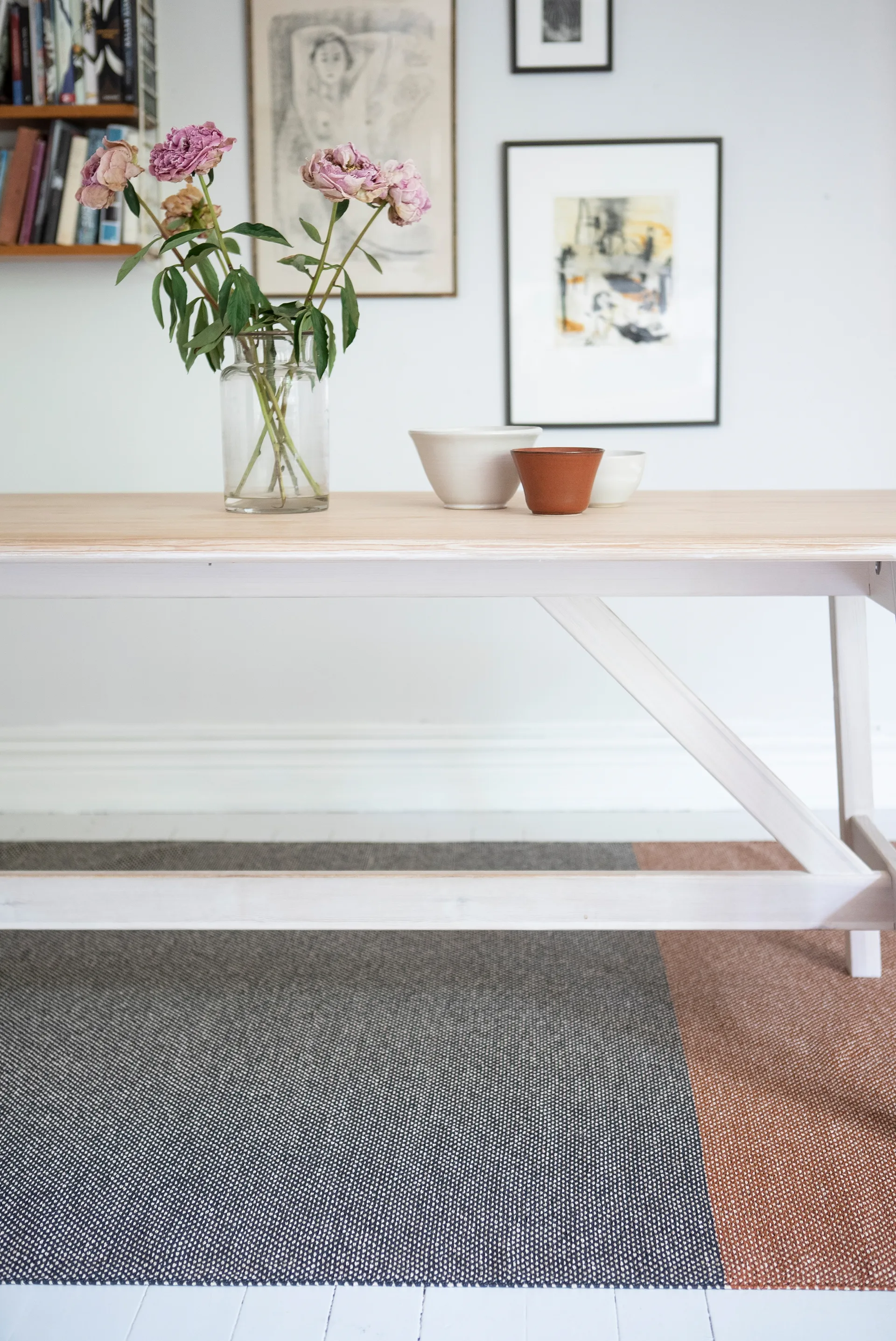 무어 PVC 러그 머드 (블랙-테라코타), 170x300 cm Brita Sweden | 브리타스웨덴