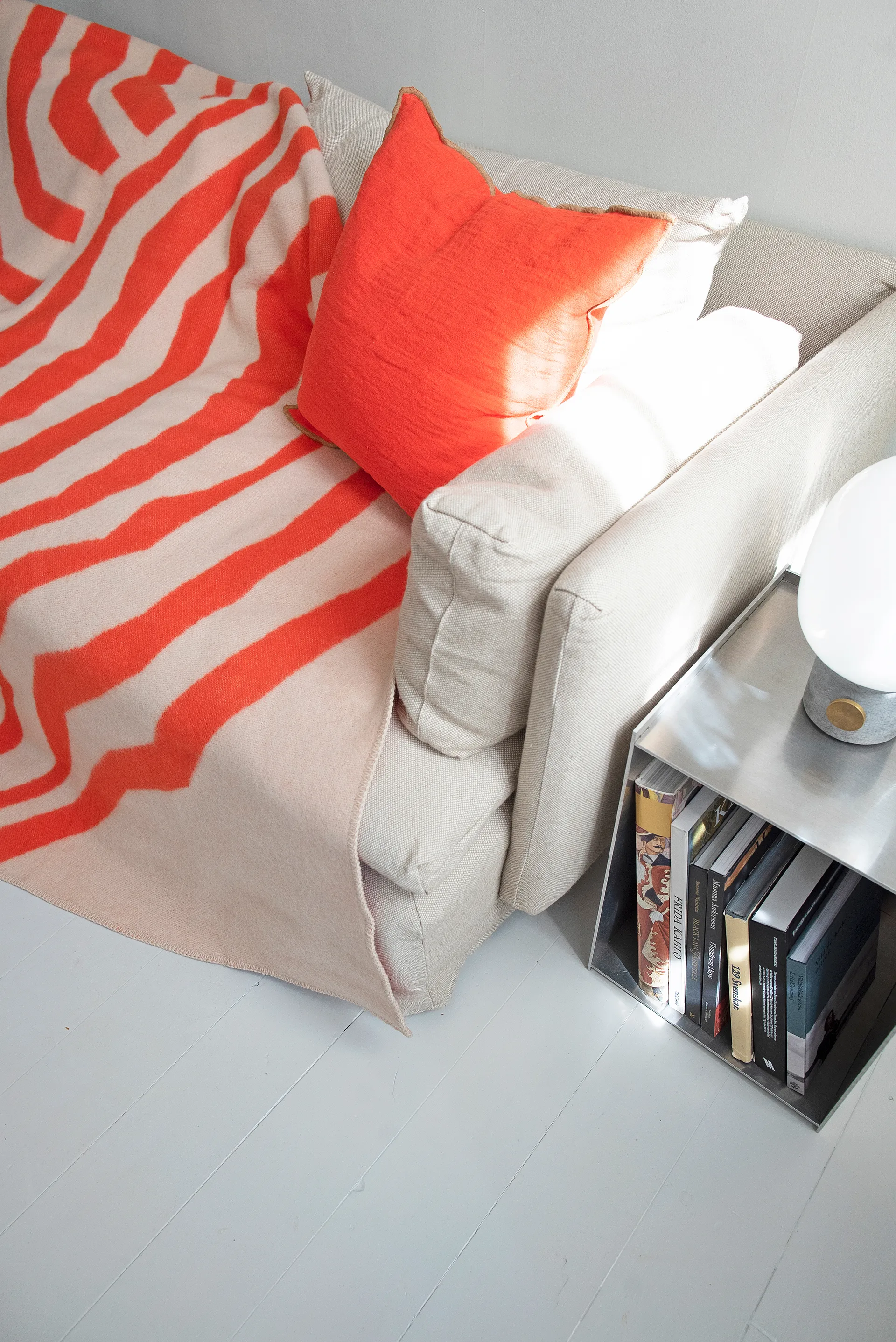 퓨그 스로우, Red, 200x130 cm Brita Sweden | 브리타스웨덴