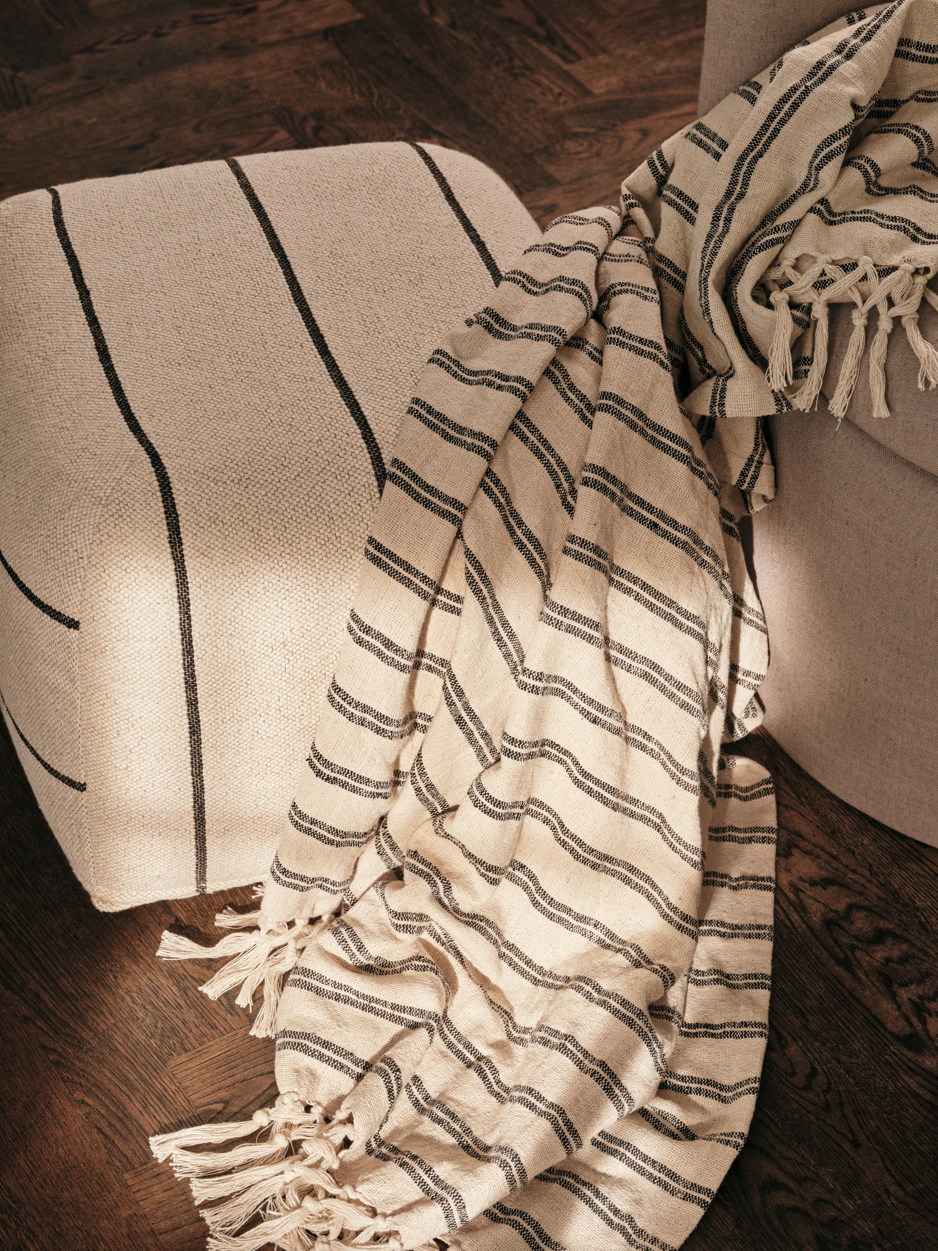 엘리 스로우 130x160 cm, Black-natural Broste Copenhagen | 브로스테코펜하겐