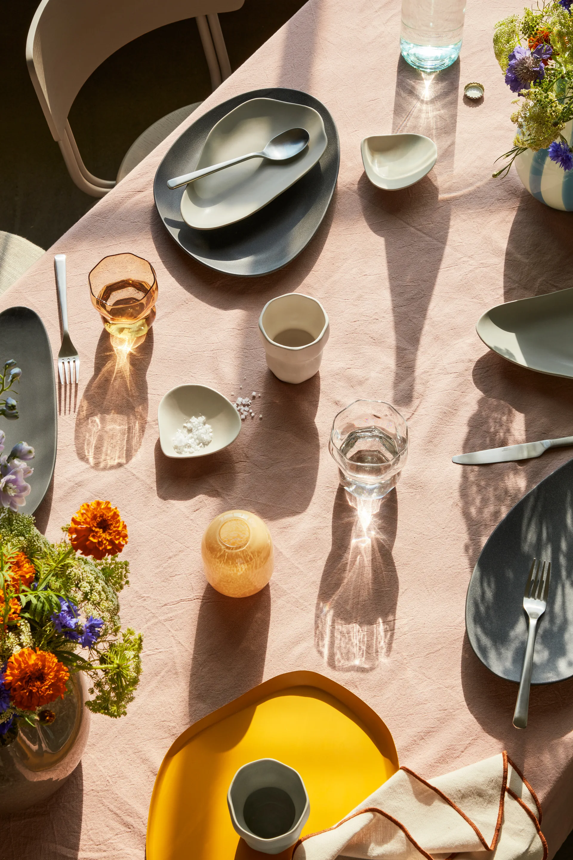 후네 커트러리 16 pcs, Brushed satin Broste Copenhagen | 브로스테코펜하겐