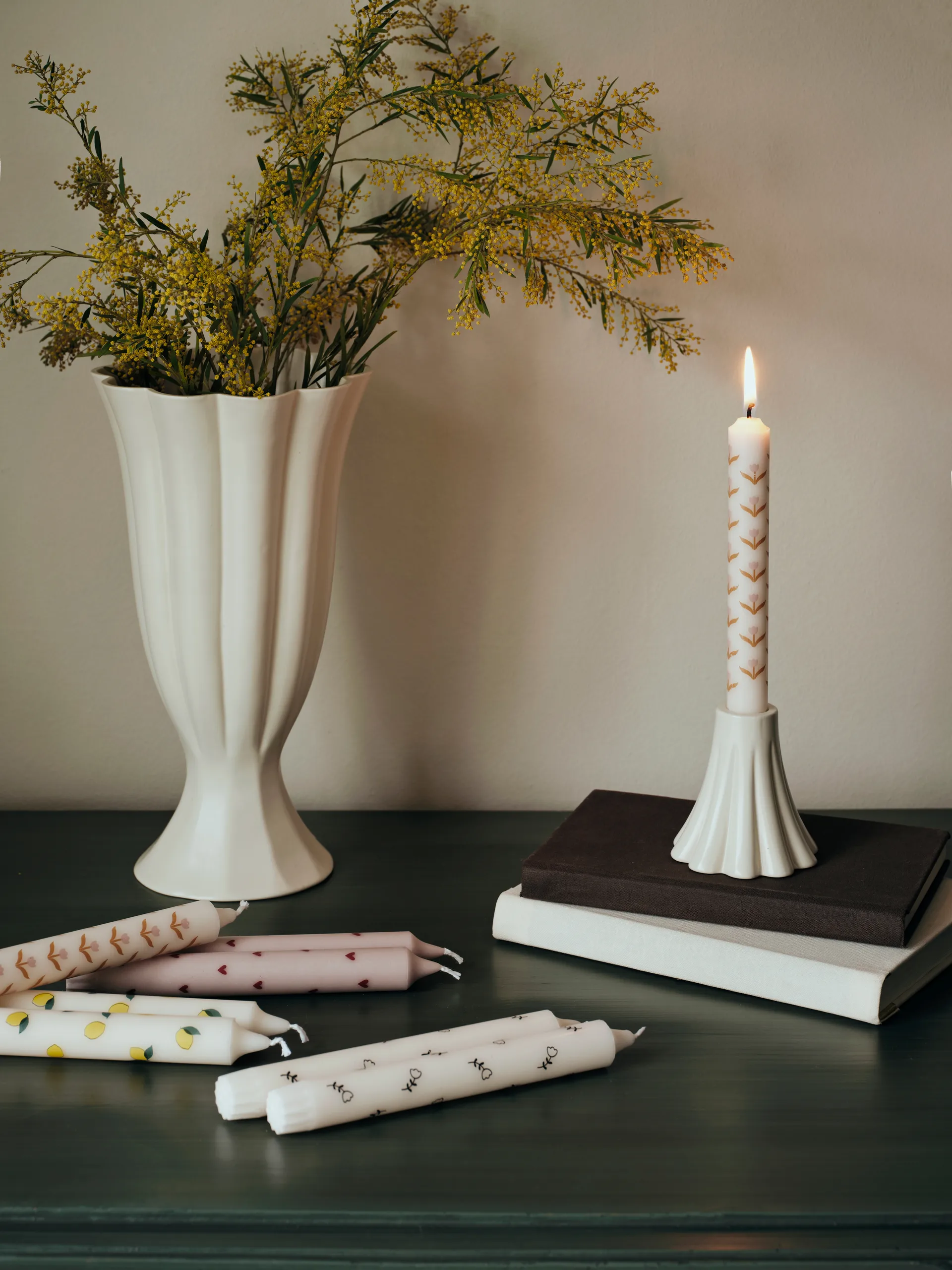 레몬 테이퍼 캔들 2개 세트, White-yellow Broste Copenhagen | 브로스테코펜하겐
